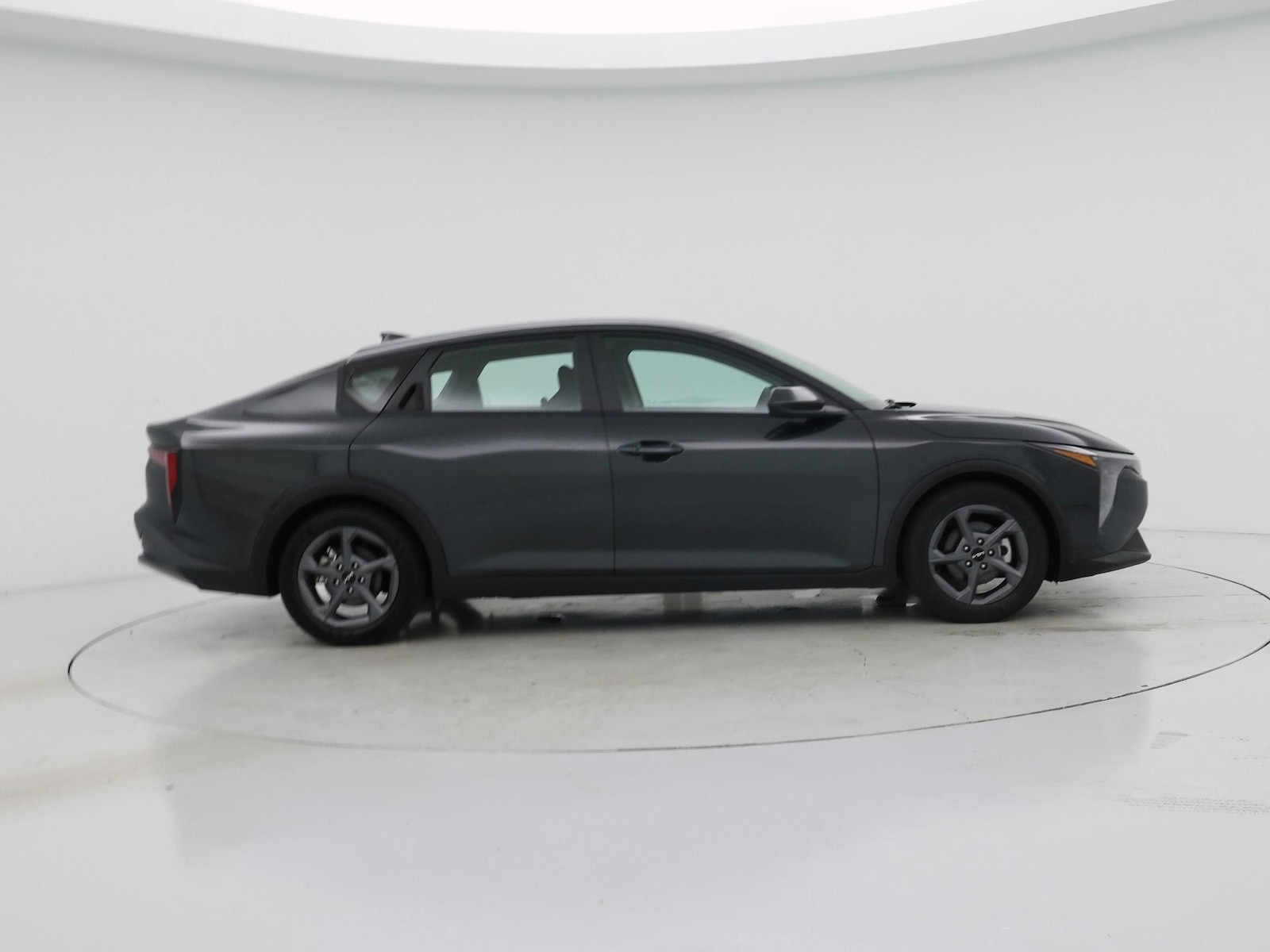 2025 Kia K4 LXS - Photo 8