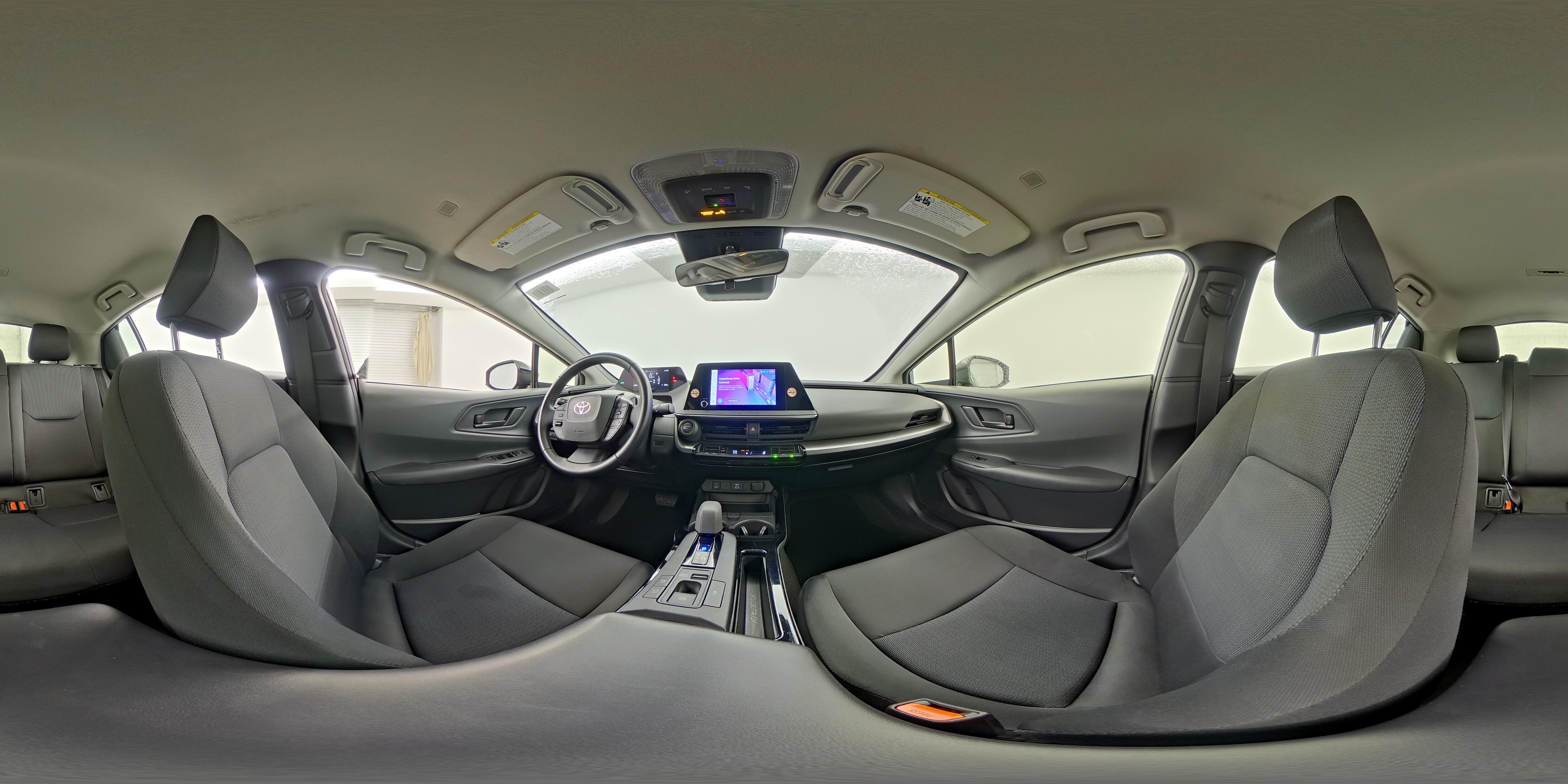 2024 Toyota Prius LE - Photo 24