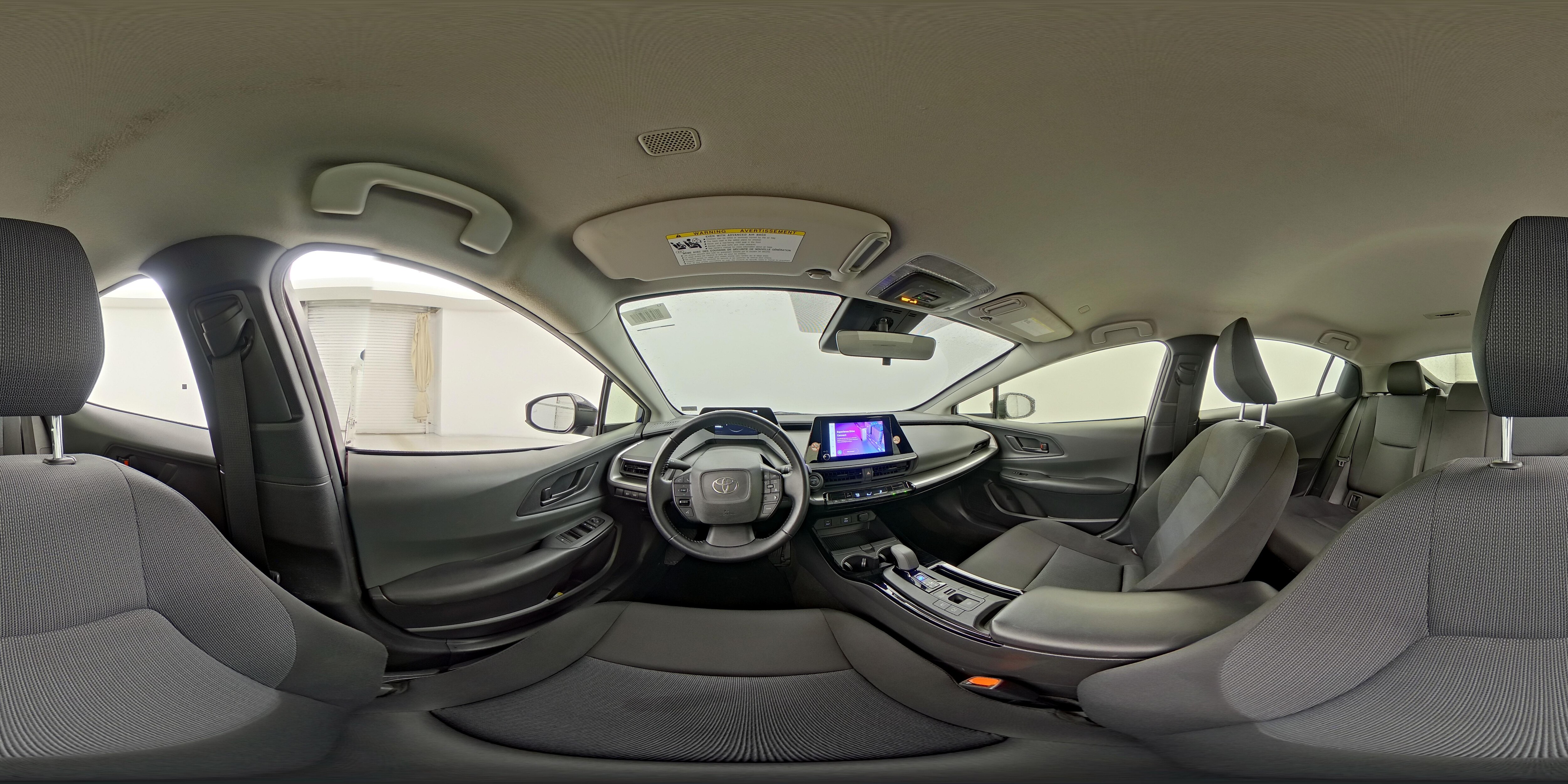 2024 Toyota Prius LE - Photo 26