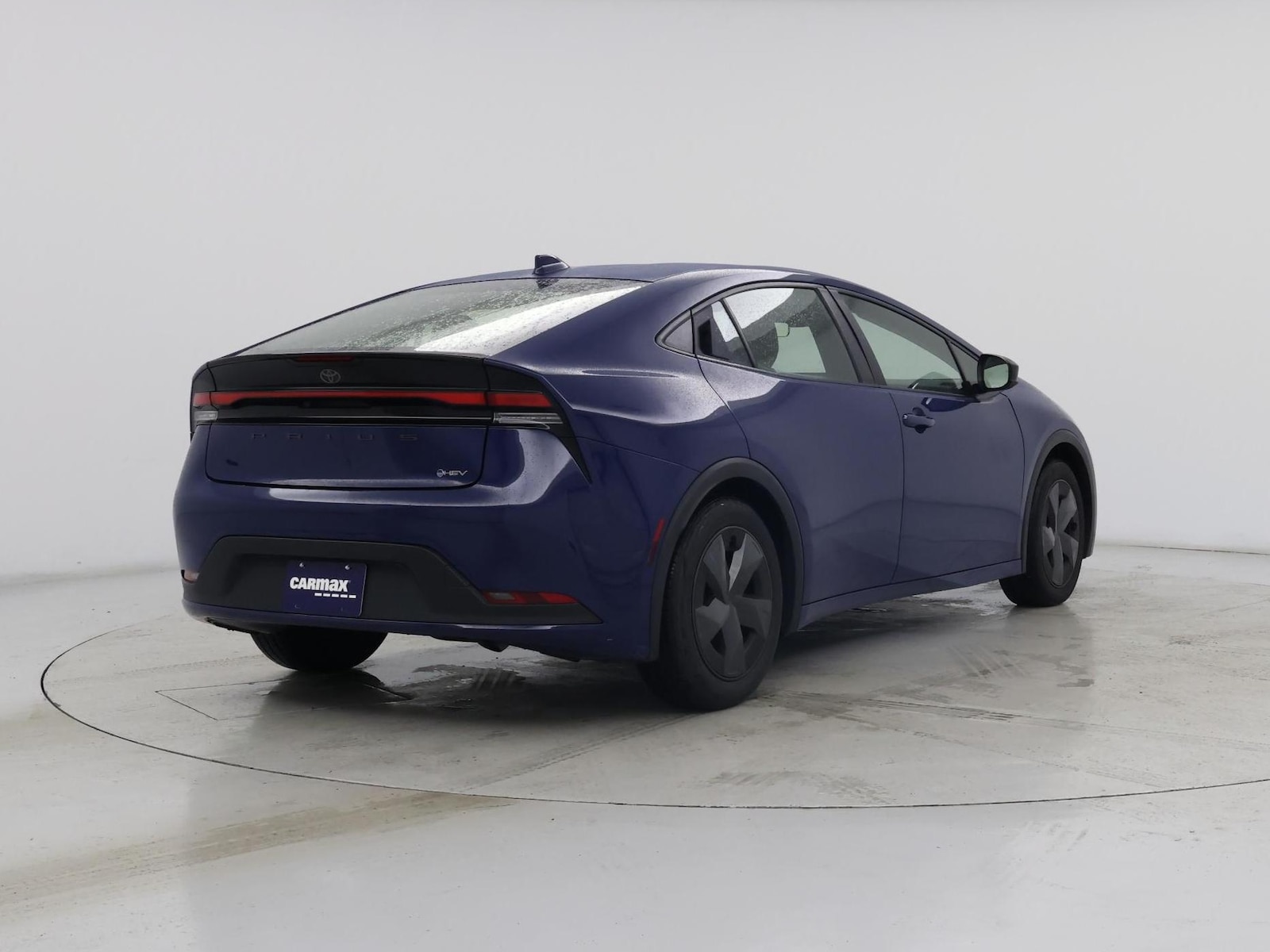2024 Toyota Prius LE - Photo 9