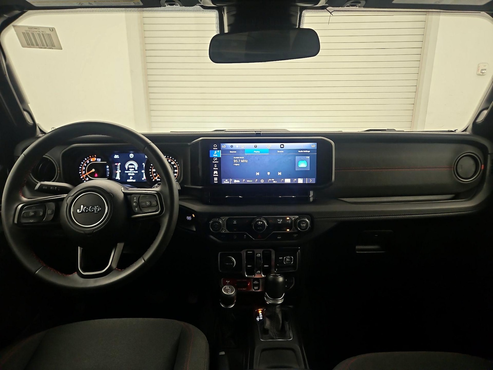 2025 Jeep Wrangler 4-Door Rubicon - Photo 10