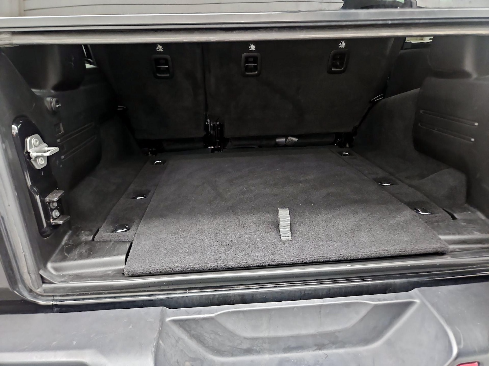 2025 Jeep Wrangler 4-Door Rubicon - Photo 21