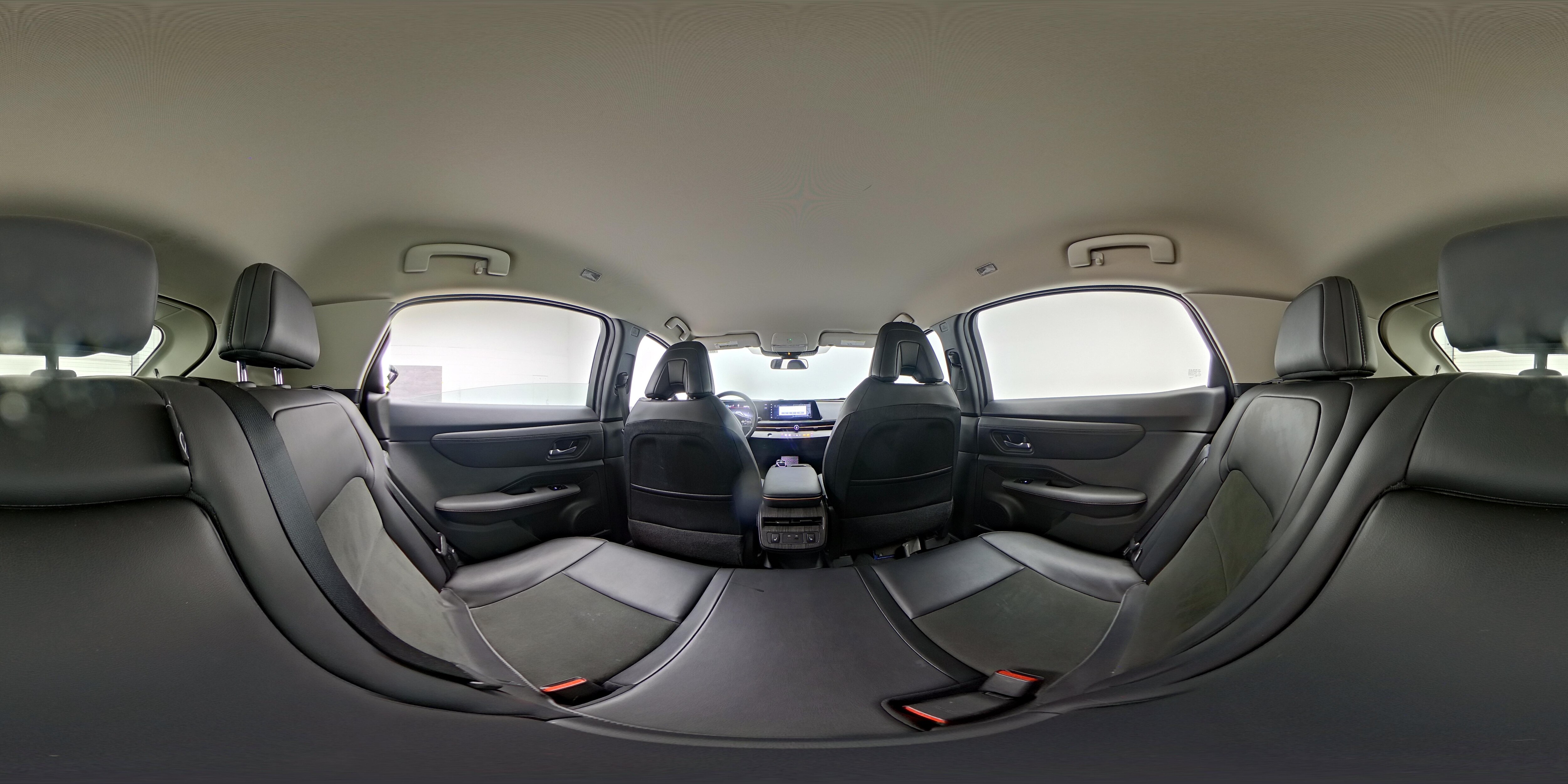 2024 Nissan ARIYA Engage - Photo 25