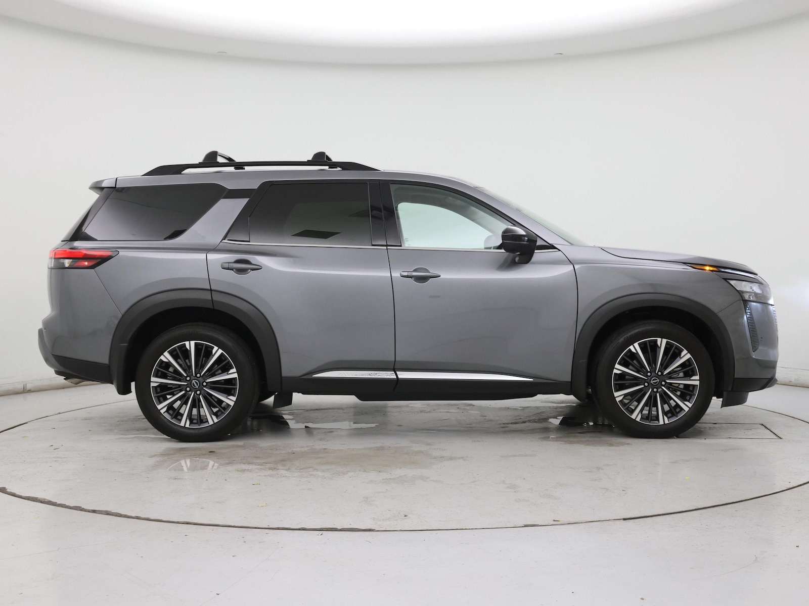 2026 Nissan Pathfinder Platinum - Photo 8