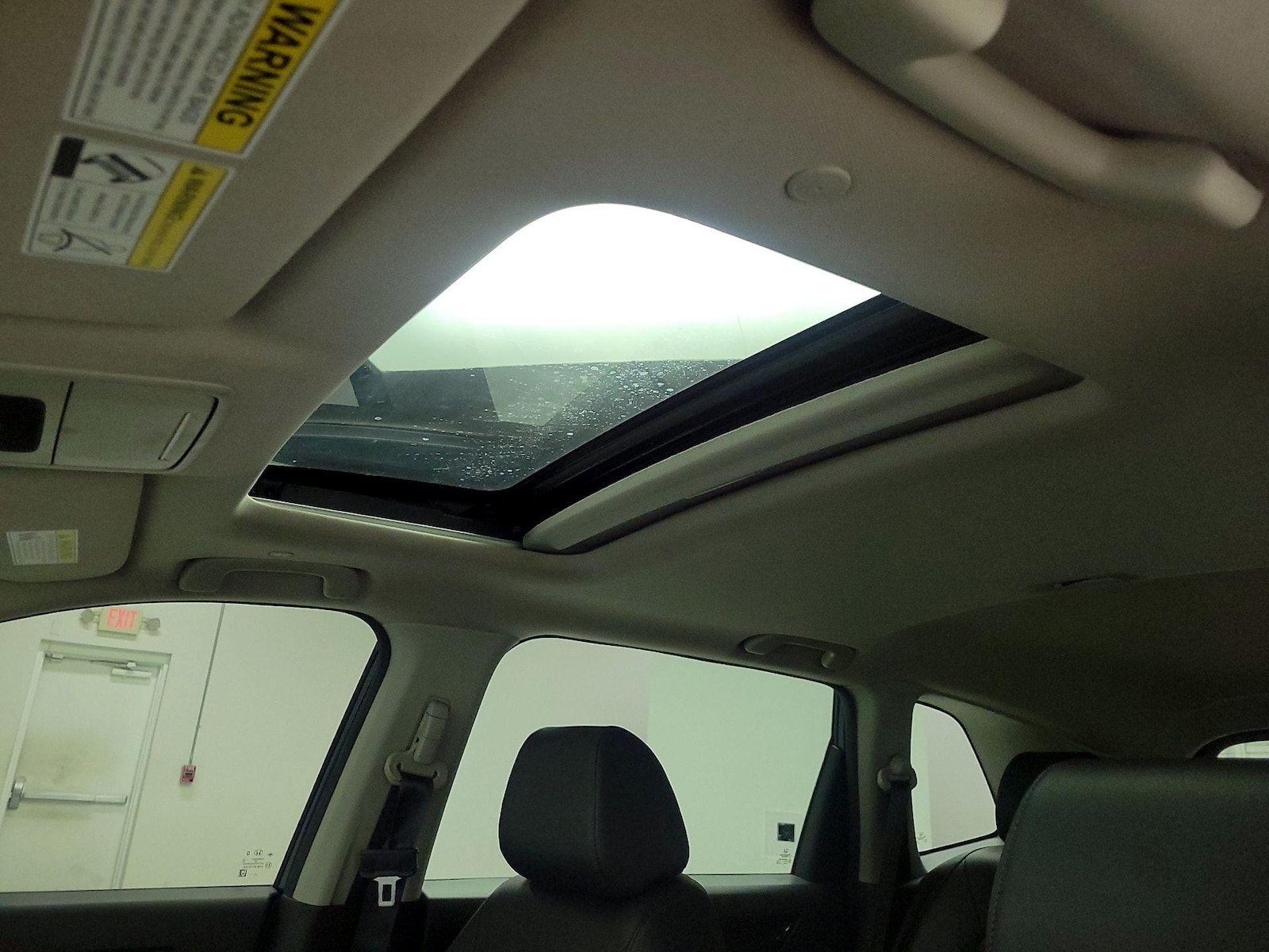 Sunroof(s) & Overhead Airbags