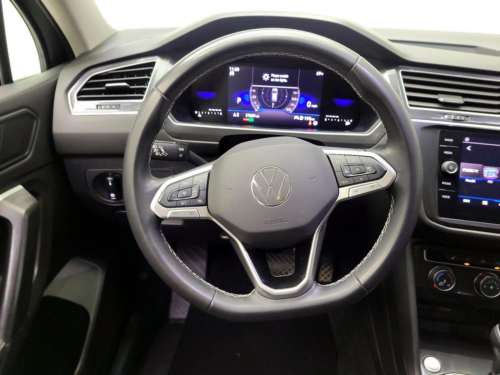 2024 Volkswagen Tiguan S - Photo 11