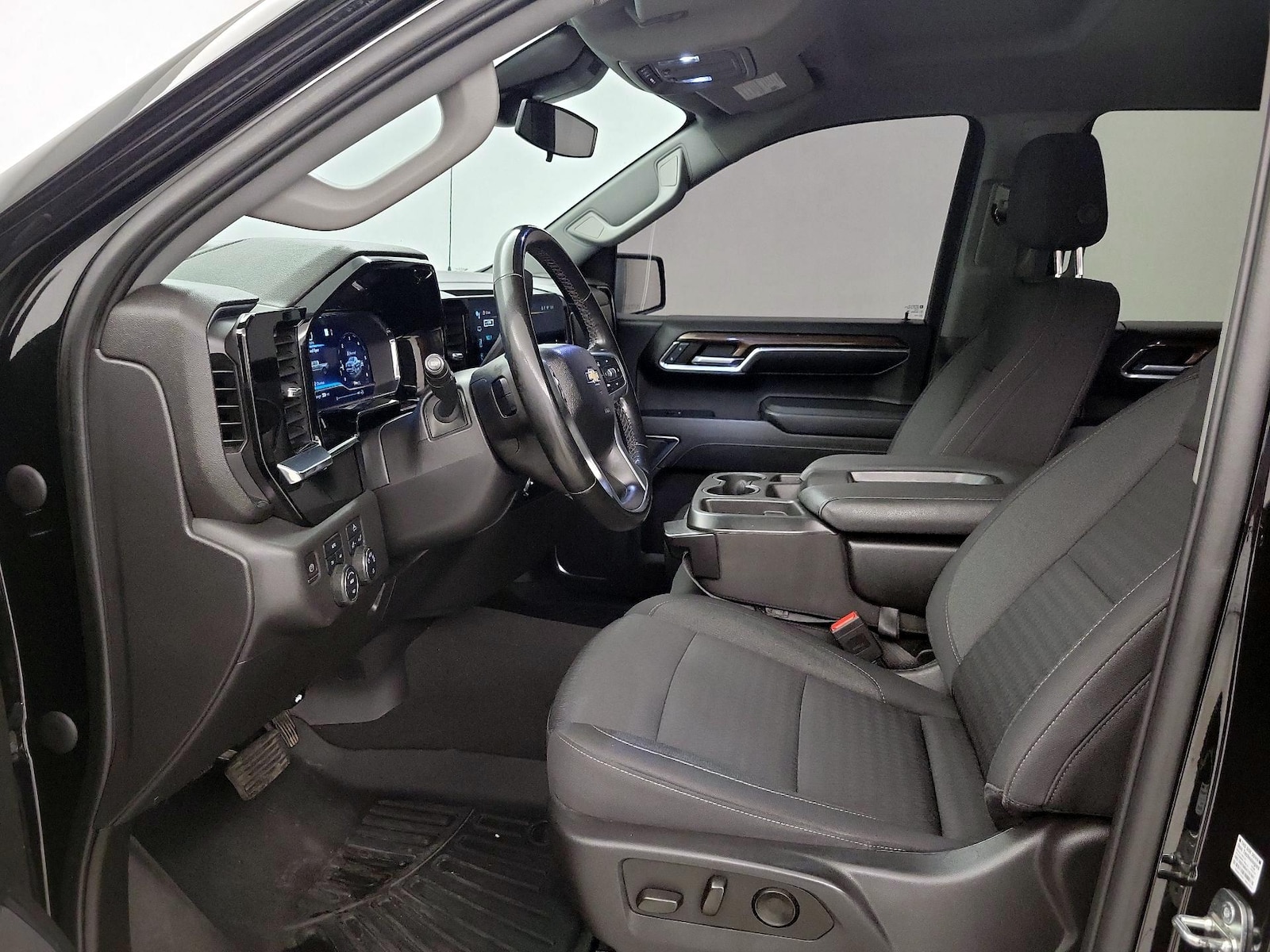 2023 Chevrolet Silverado 1500 LT - Photo 12