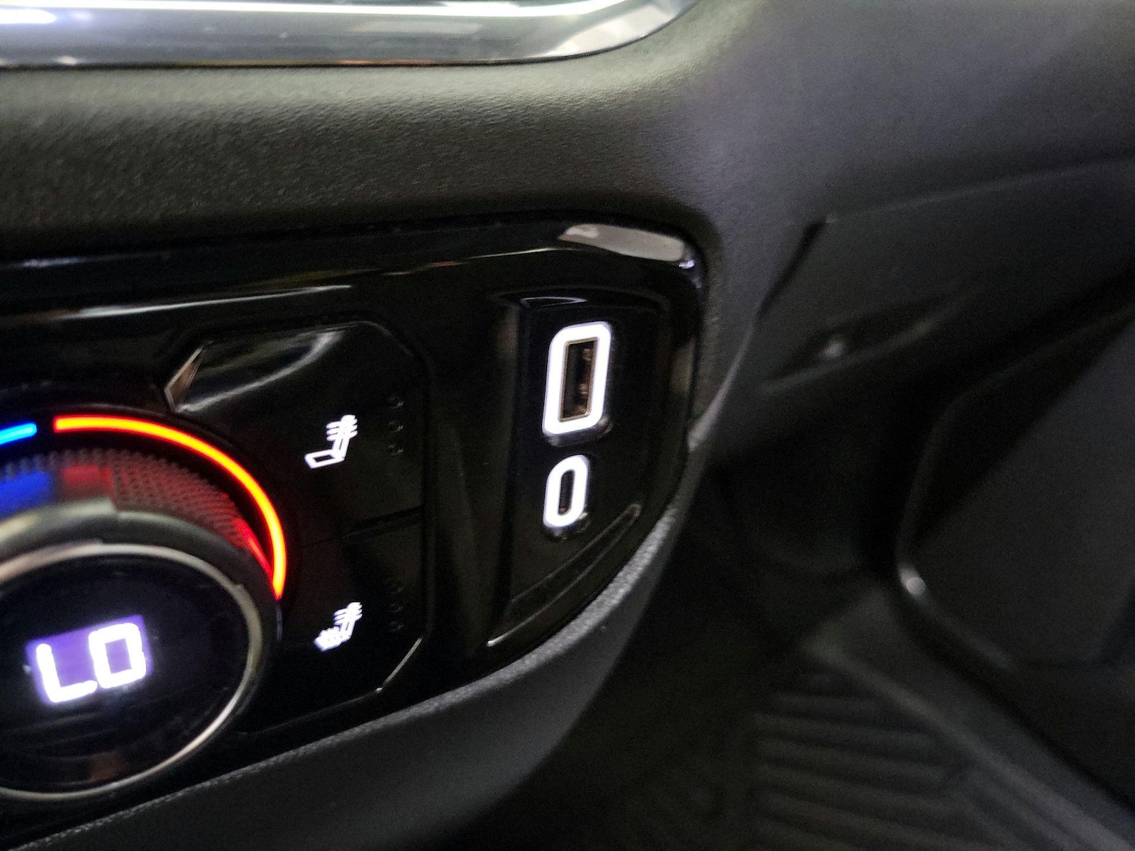 2023 Chevrolet Silverado 1500 LT - Photo 19