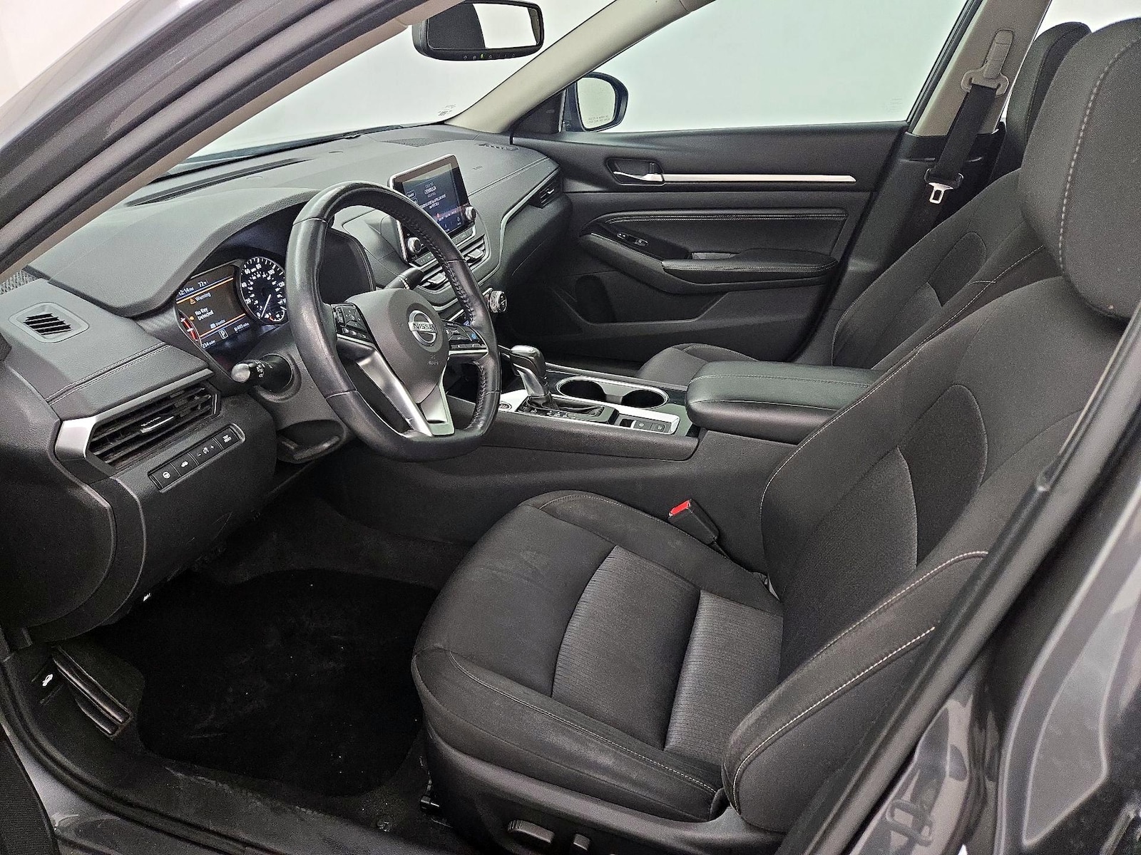 2020 Nissan Altima SV - Photo 12