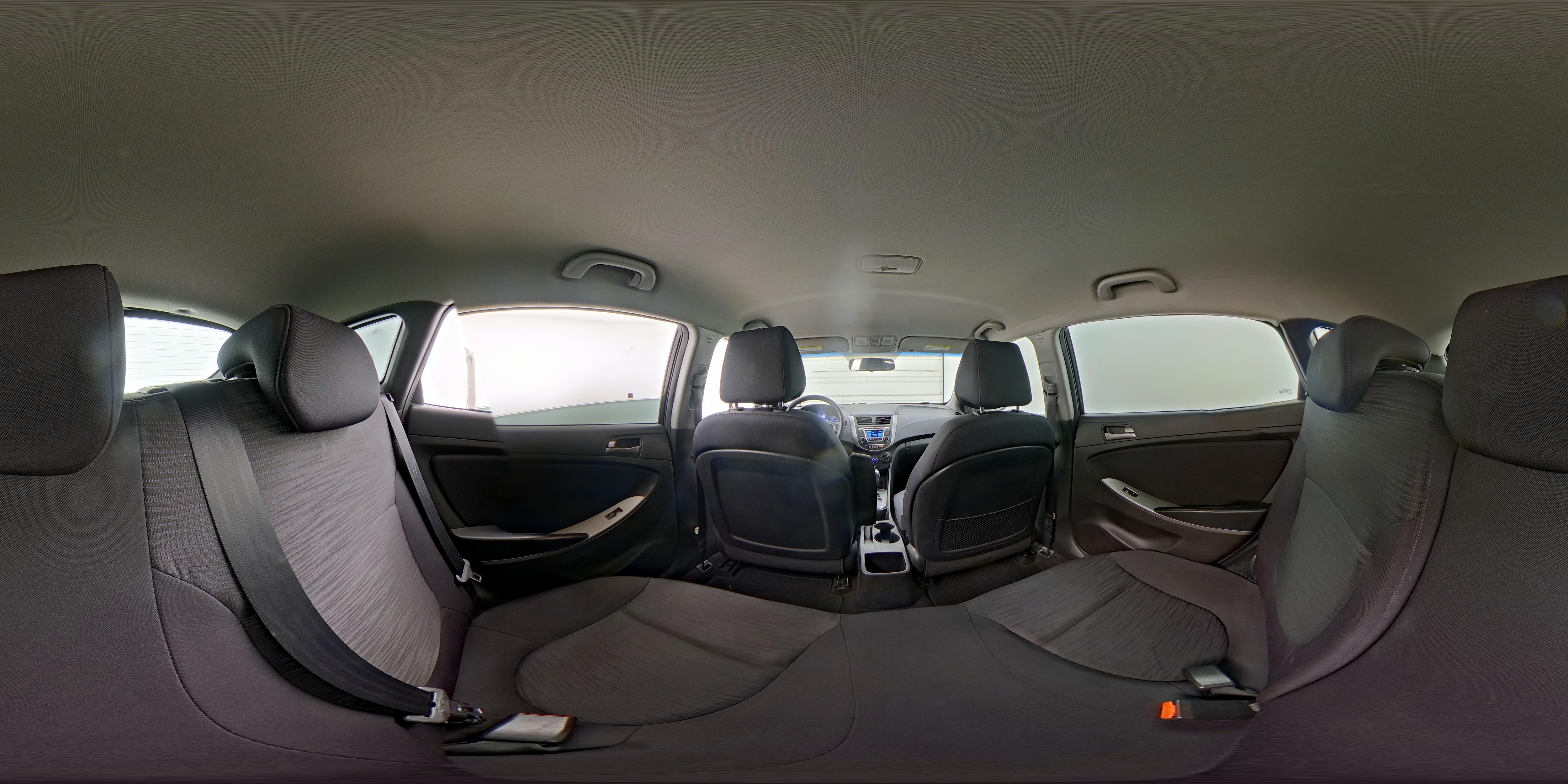 2016 Hyundai Accent SE - Photo 25