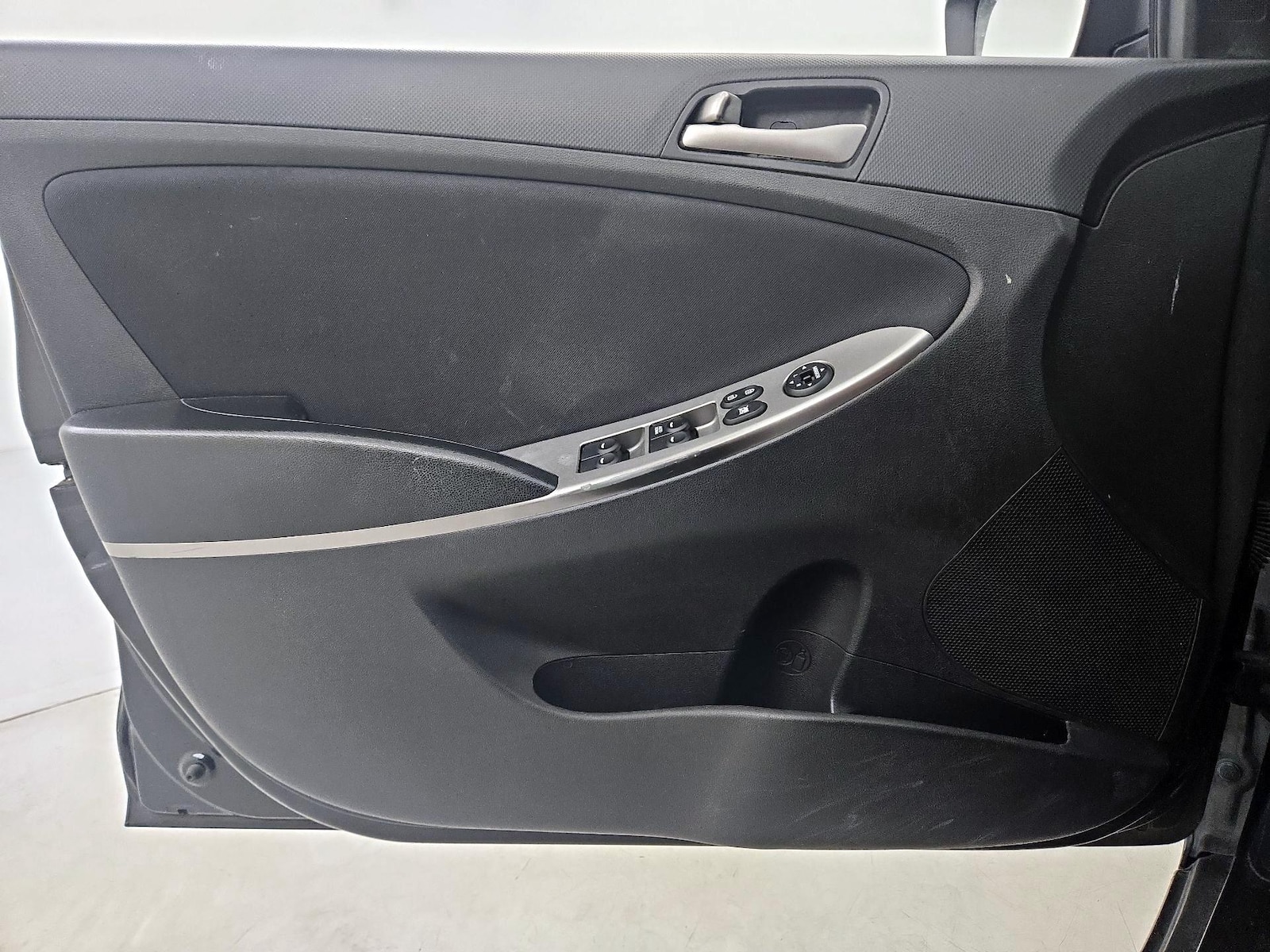 2016 Hyundai Accent SE - Photo 13