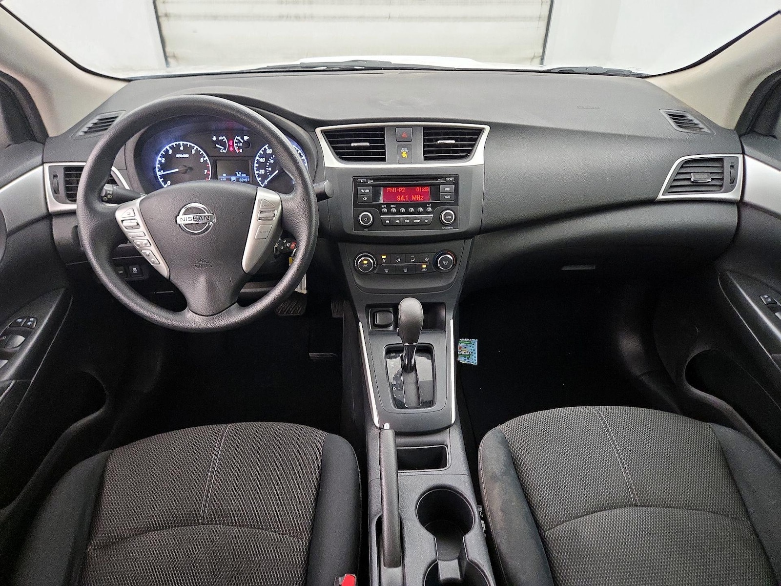 2017 Nissan Sentra S - Photo 10