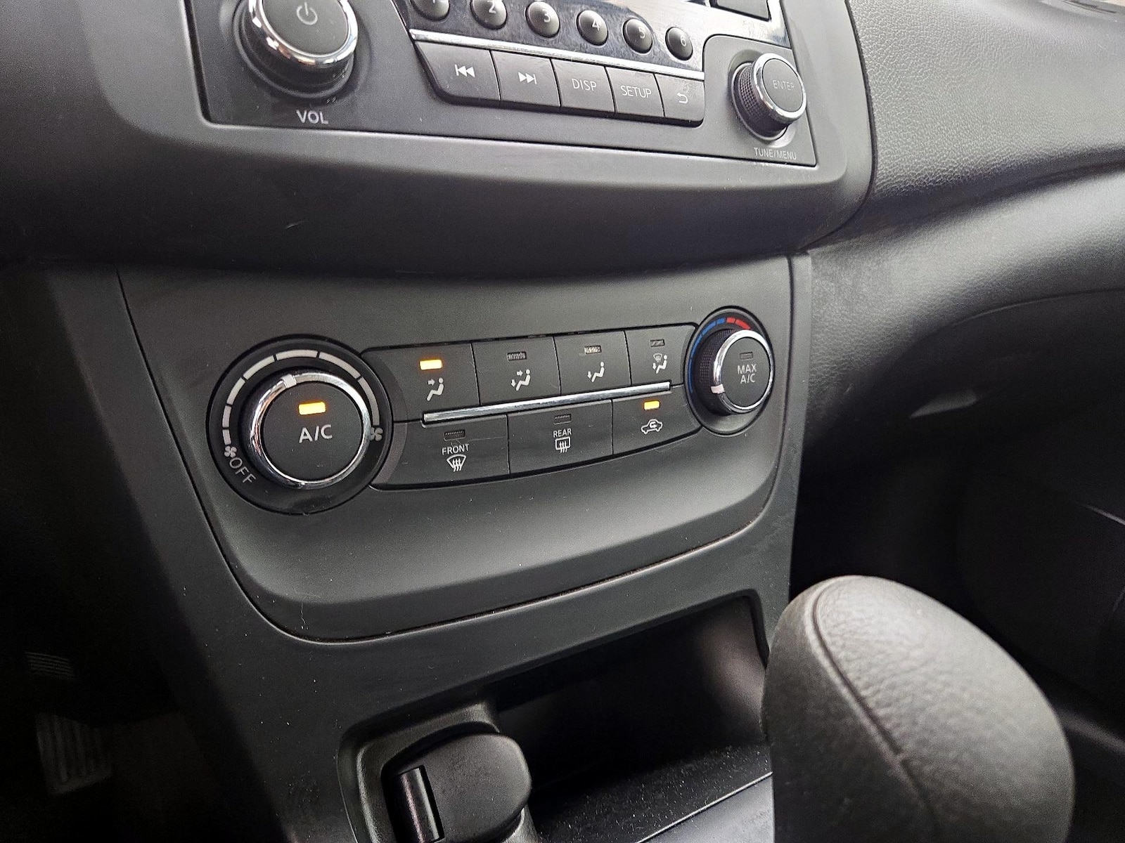 2017 Nissan Sentra S - Photo 16