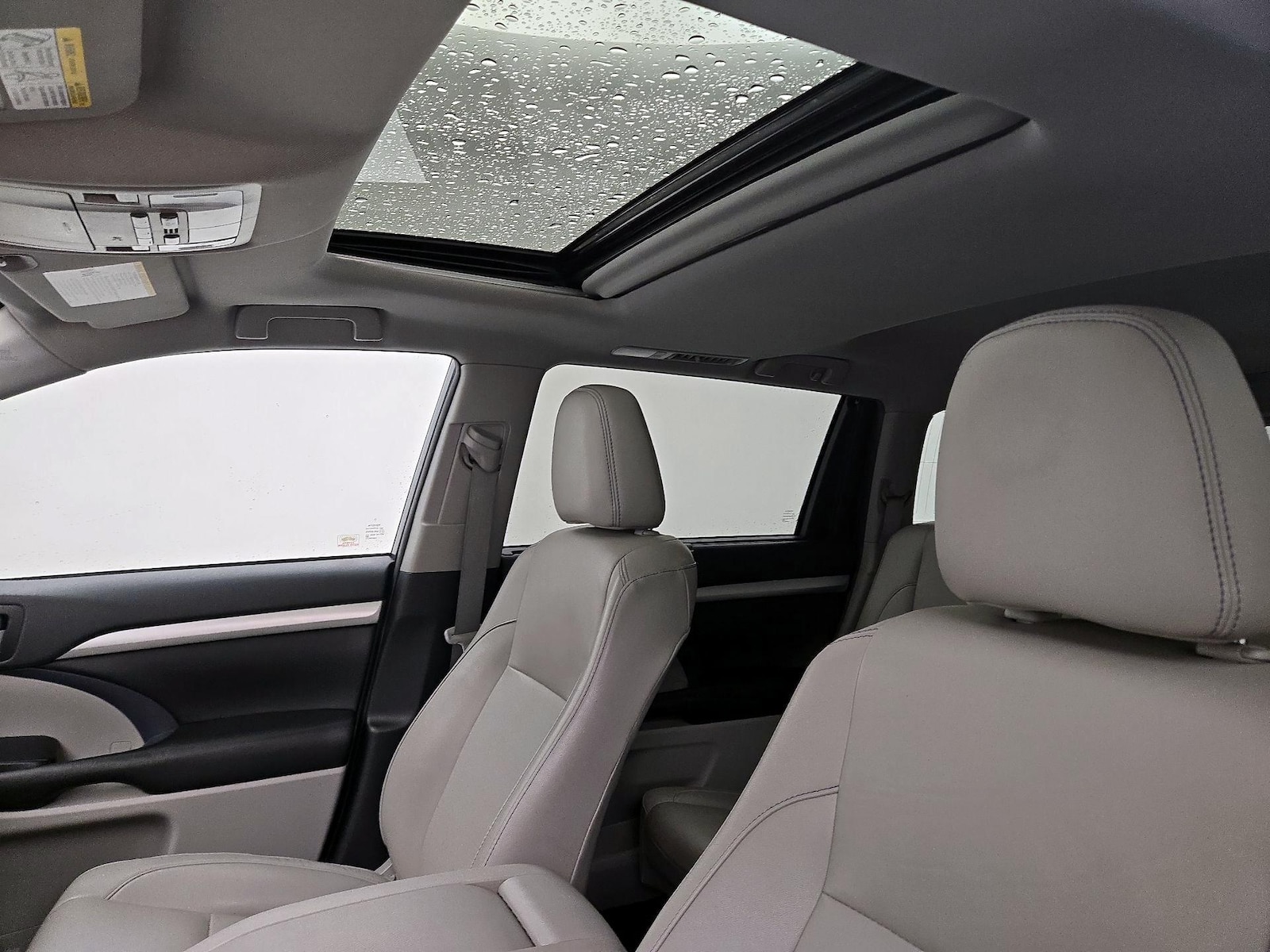 Sunroof(s) & Overhead Airbags