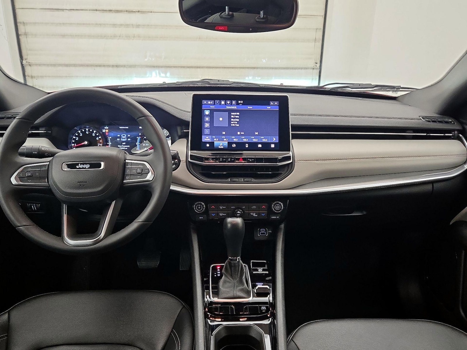 2025 Jeep Compass Limited - Photo 10