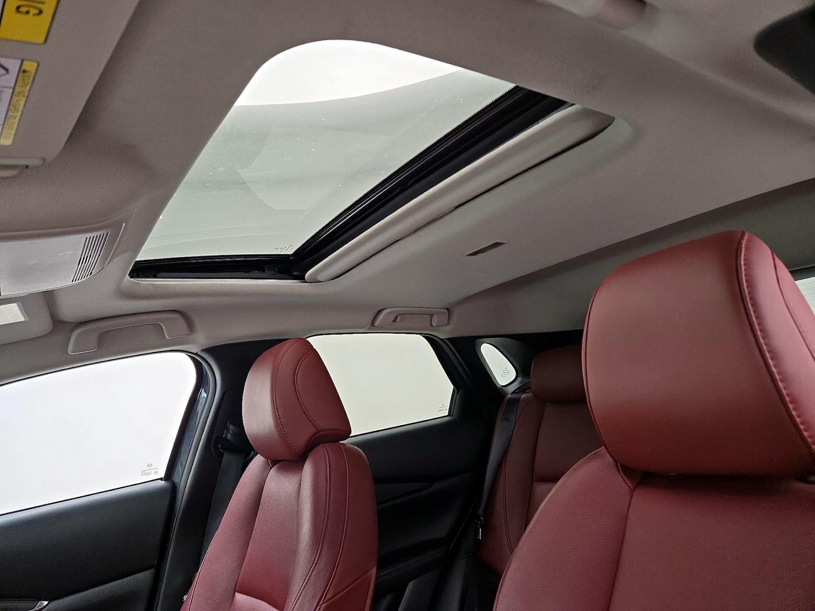 Sunroof(s) & Overhead Airbags