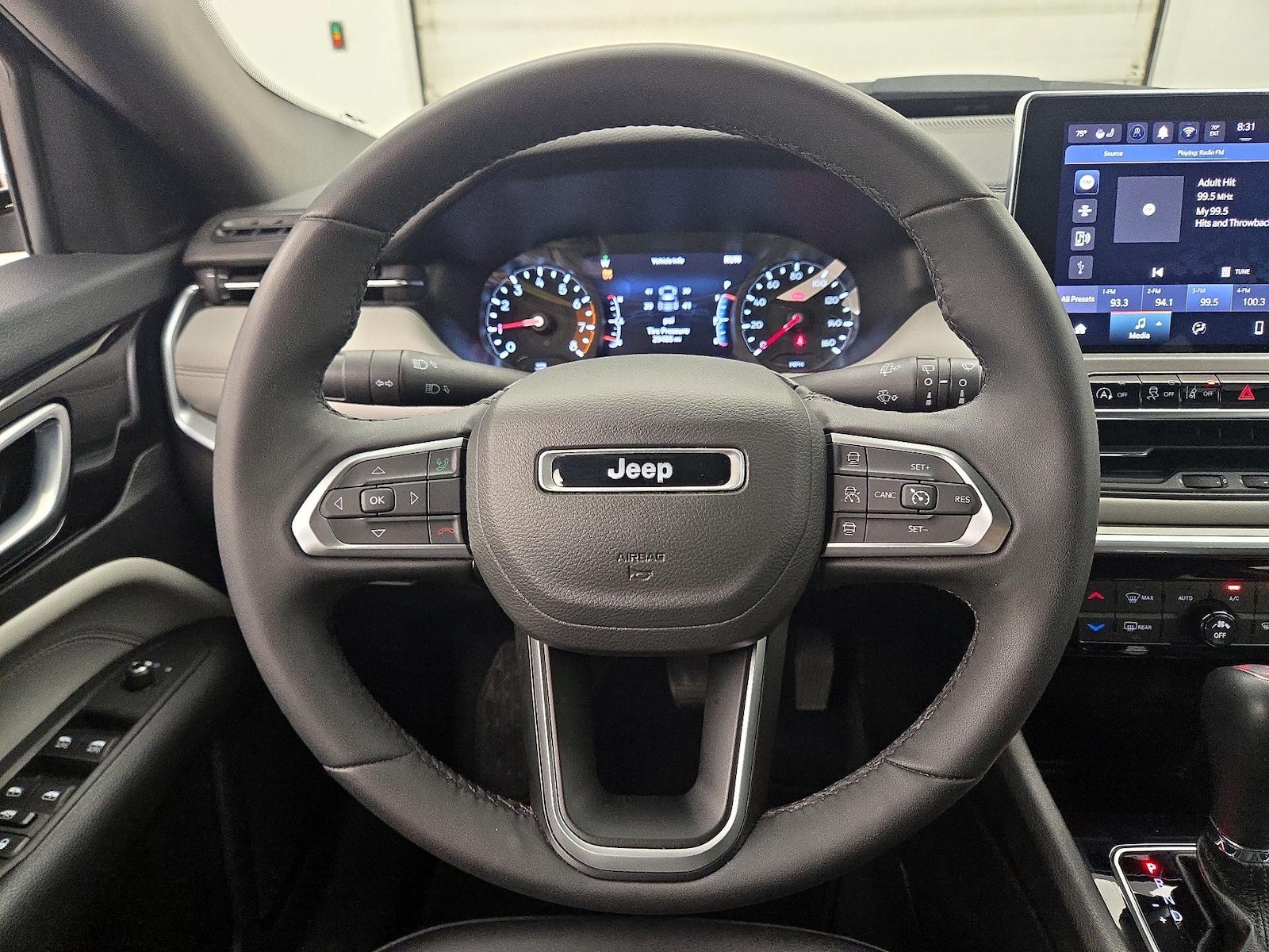 2025 Jeep Compass Limited - Photo 11