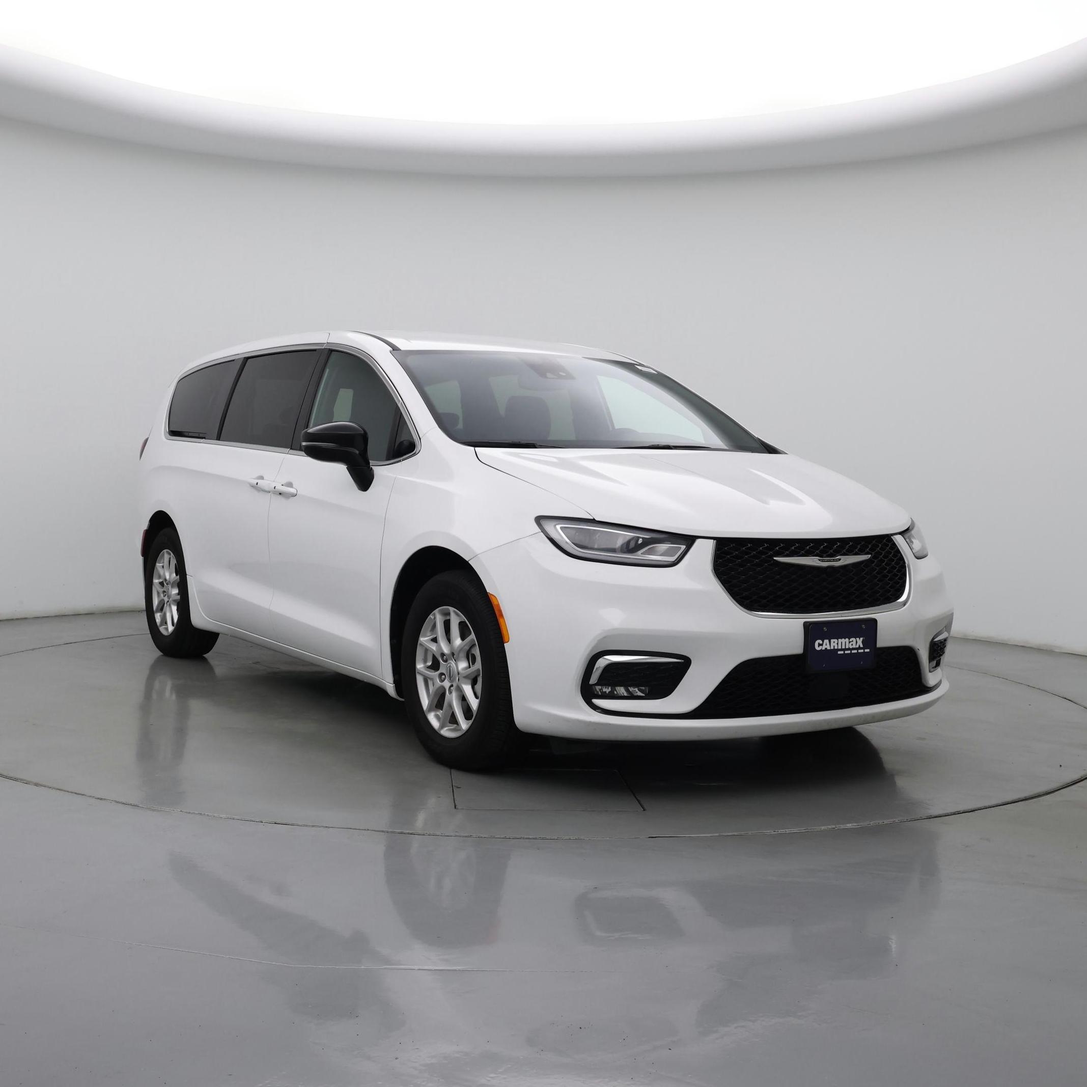 White 2025 Chrysler Pacifica Minivan Front-Wheel Drive Automatic