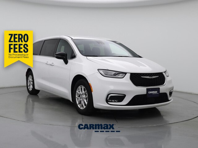 White 2025 Chrysler Pacifica Minivan Front-Wheel Drive Automatic