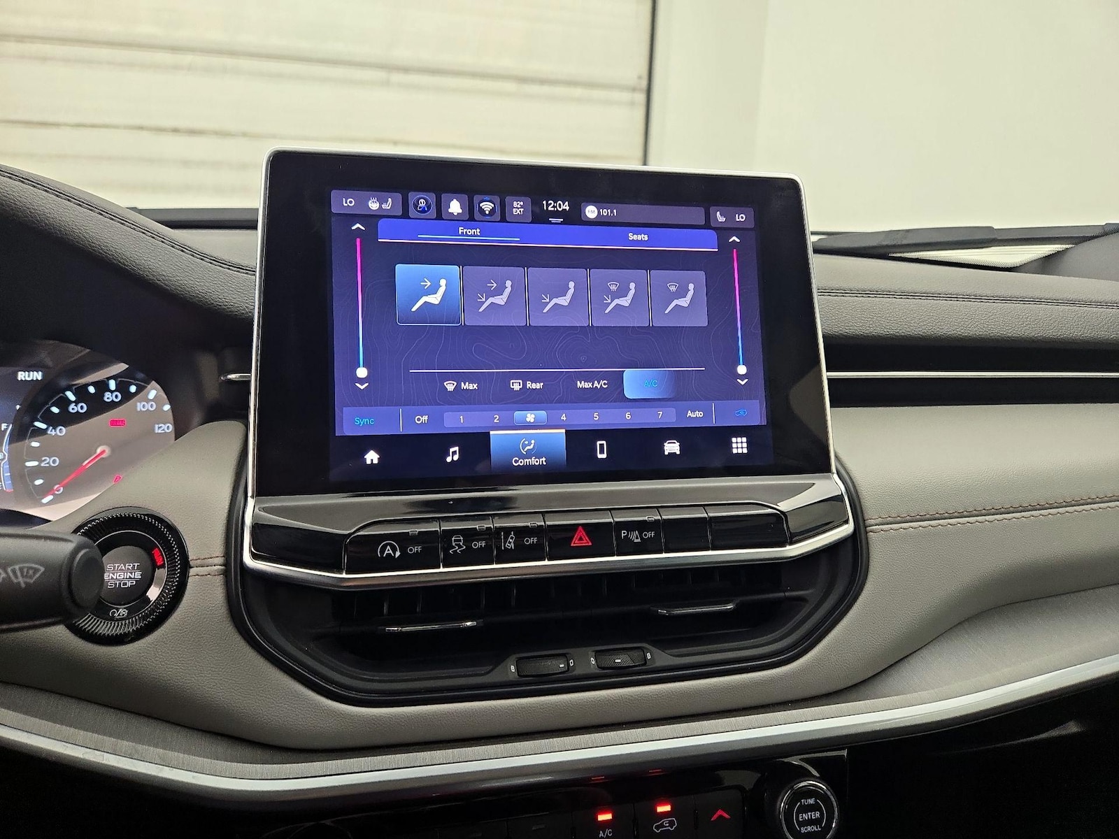 2025 Jeep Compass Limited - Photo 17