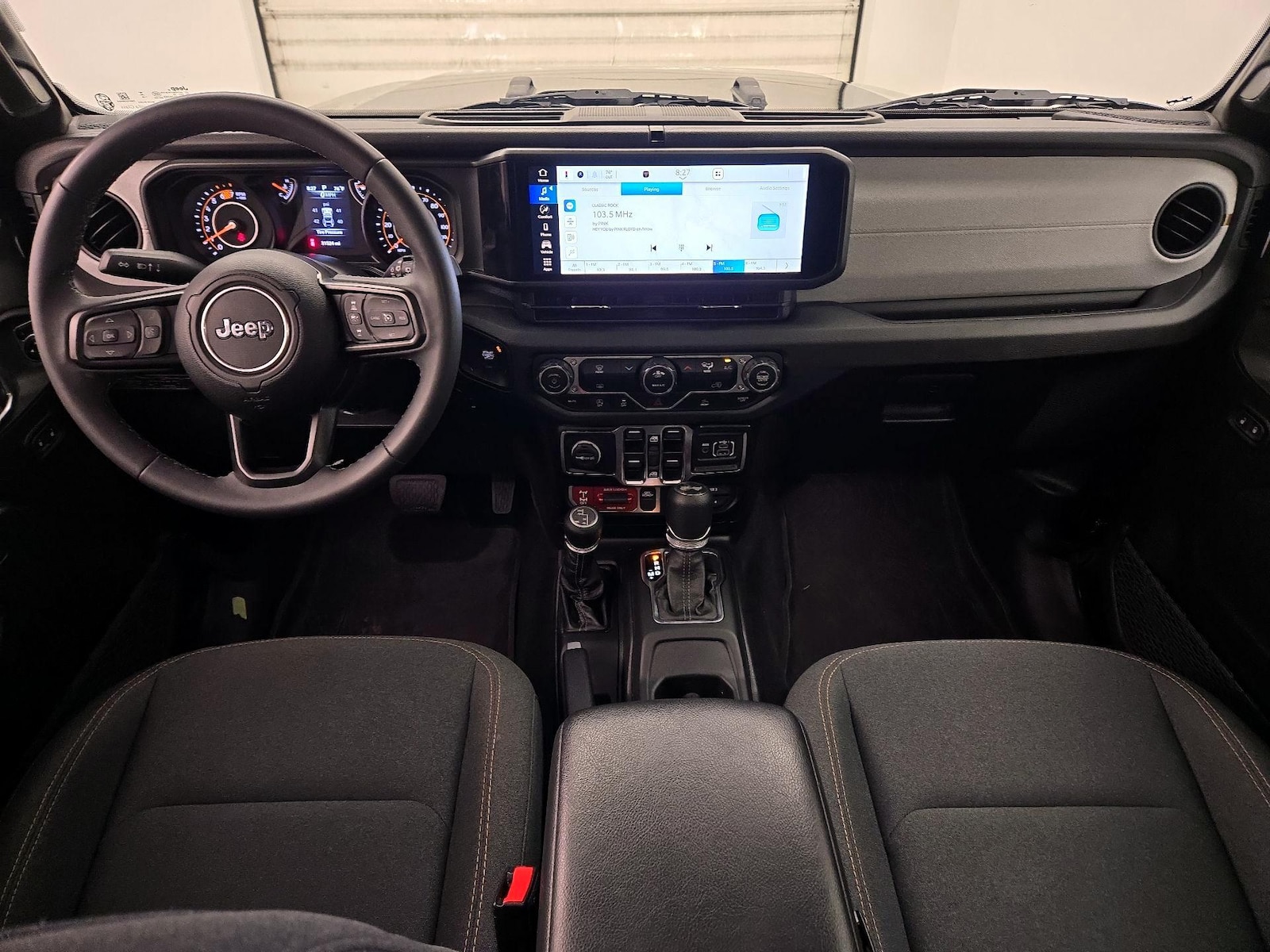 Apple CarPlay® & Android Auto™
