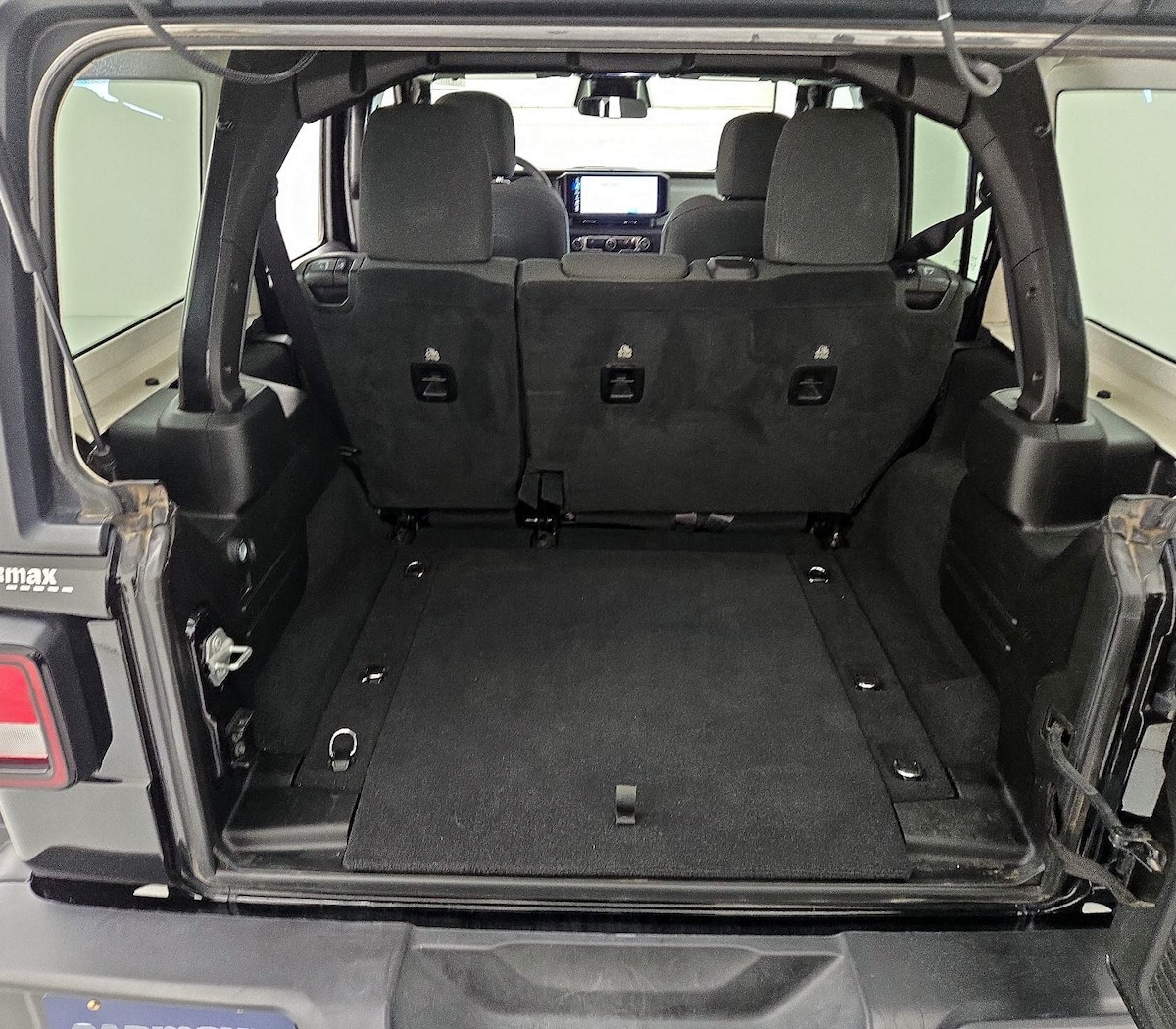 Trunk/Cargo (Seats Up)