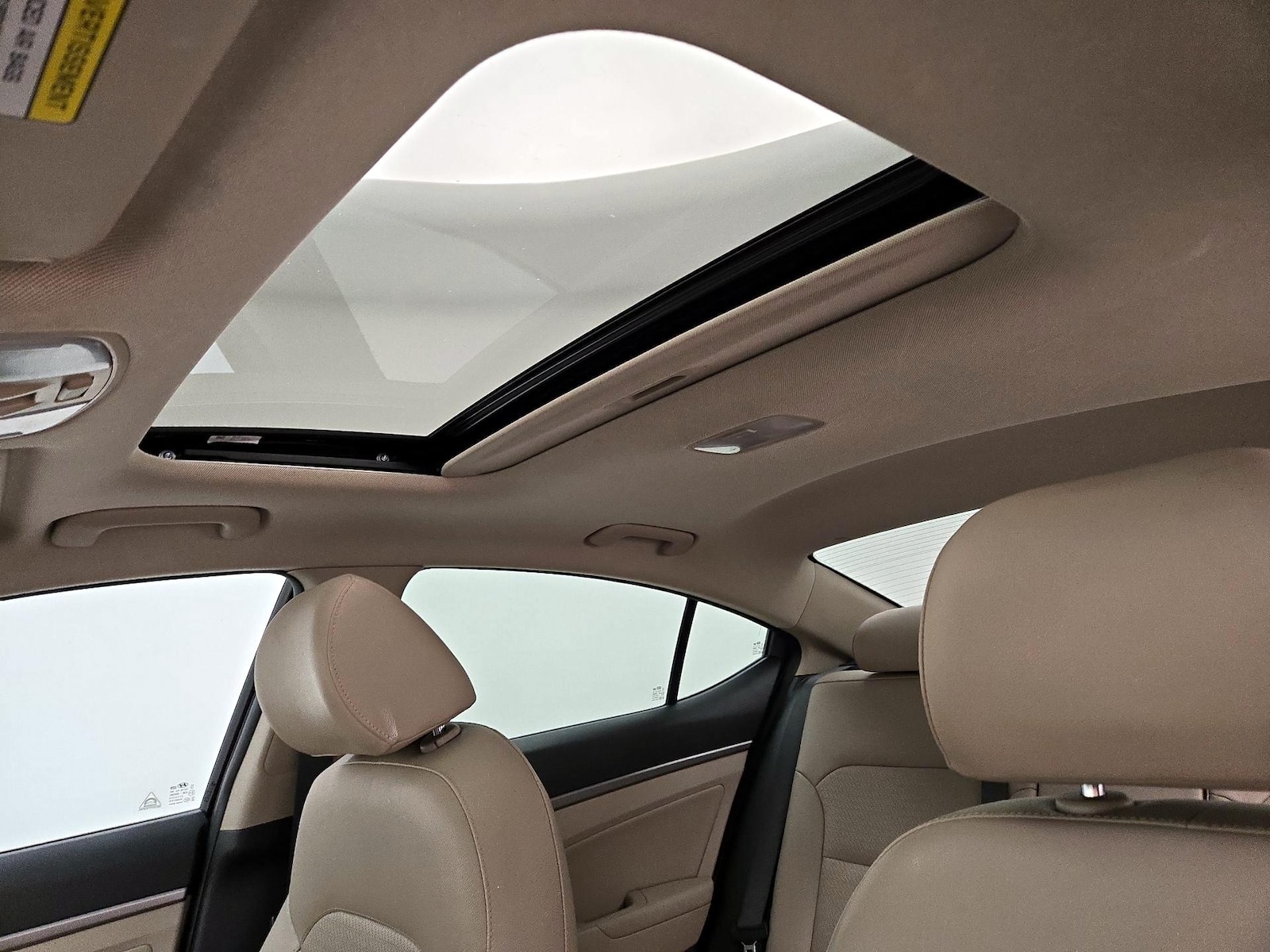 Sunroof(s) & Overhead Airbags