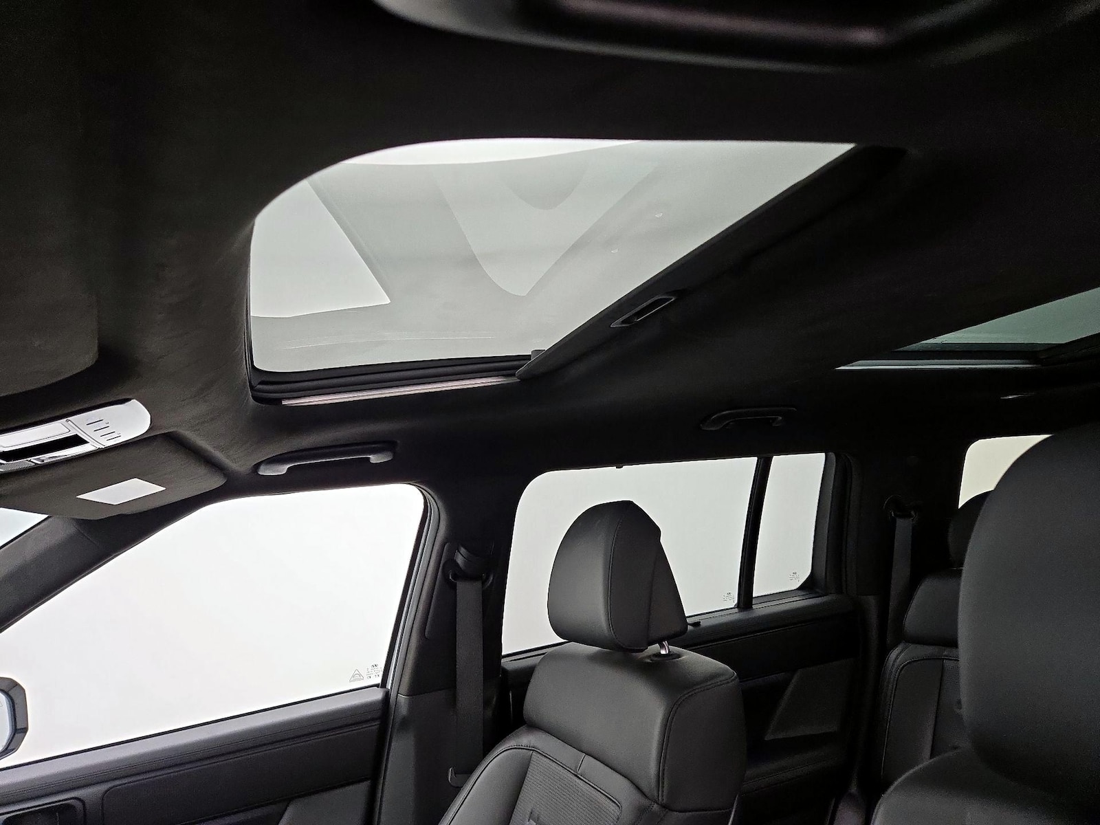 Sunroof(s) & Skylight(s)