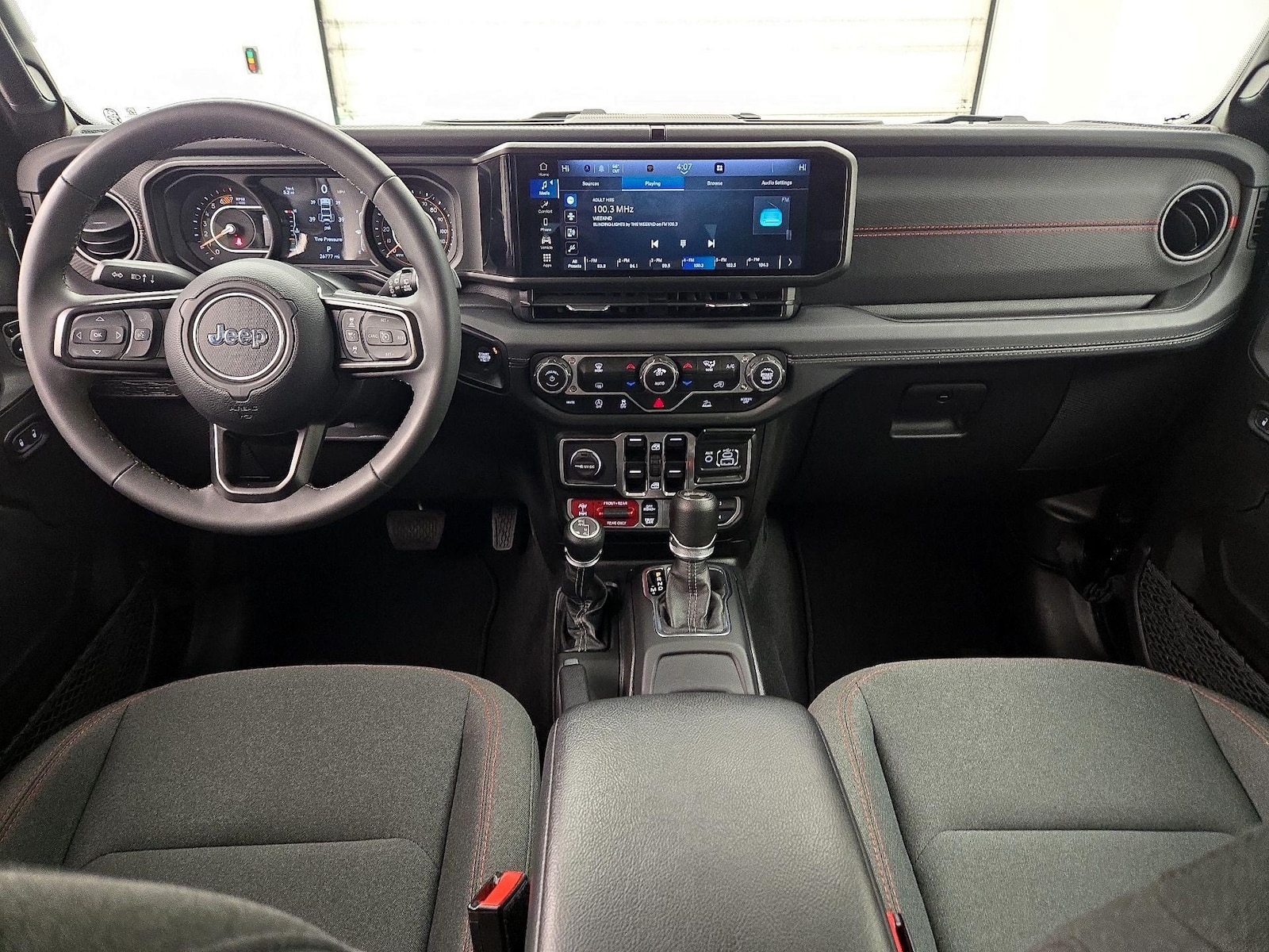 Apple CarPlay® & Android Auto™