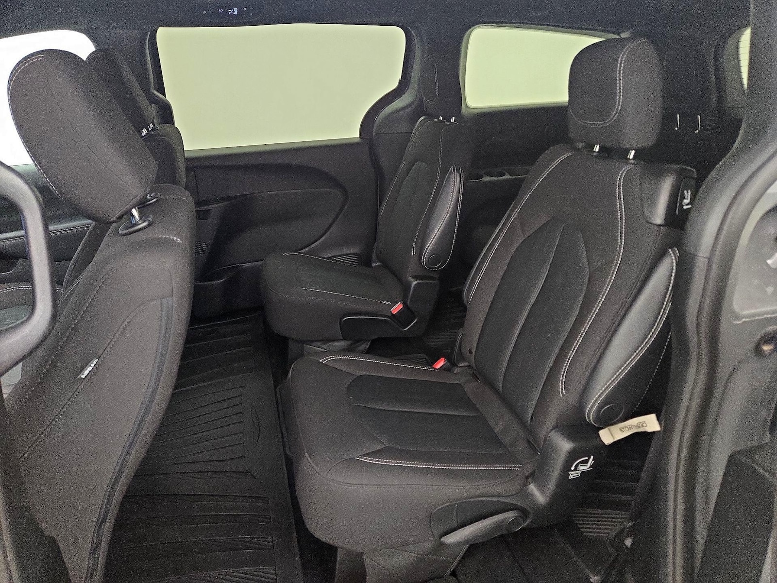 2023 Chrysler Pacifica Touring - Photo 20