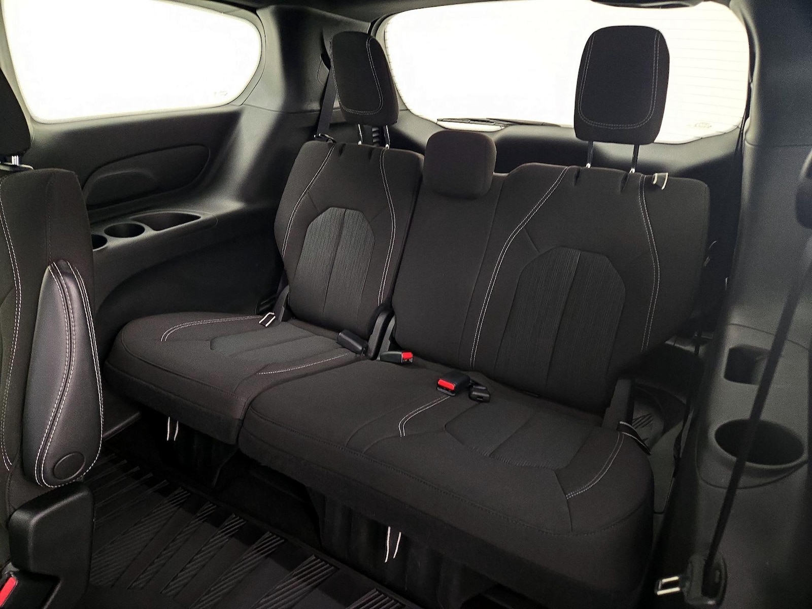 2023 Chrysler Pacifica Touring - Photo 21