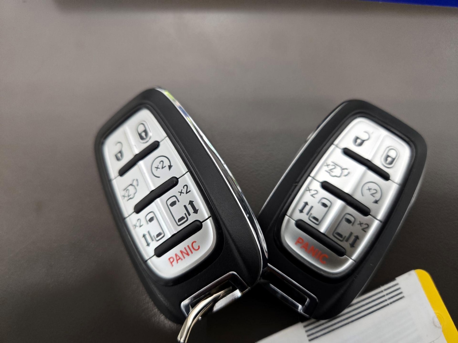 2023 Chrysler Pacifica Touring - Photo 25