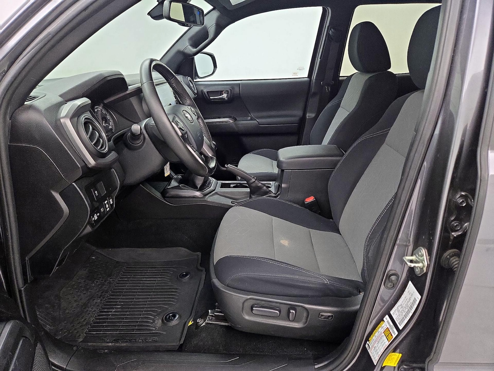 Power Seat(s) & Side Airbags