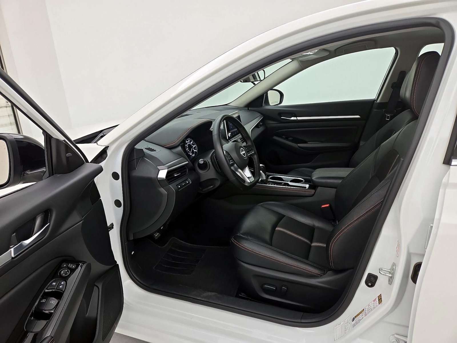 Power Seat(s) & Side Airbags