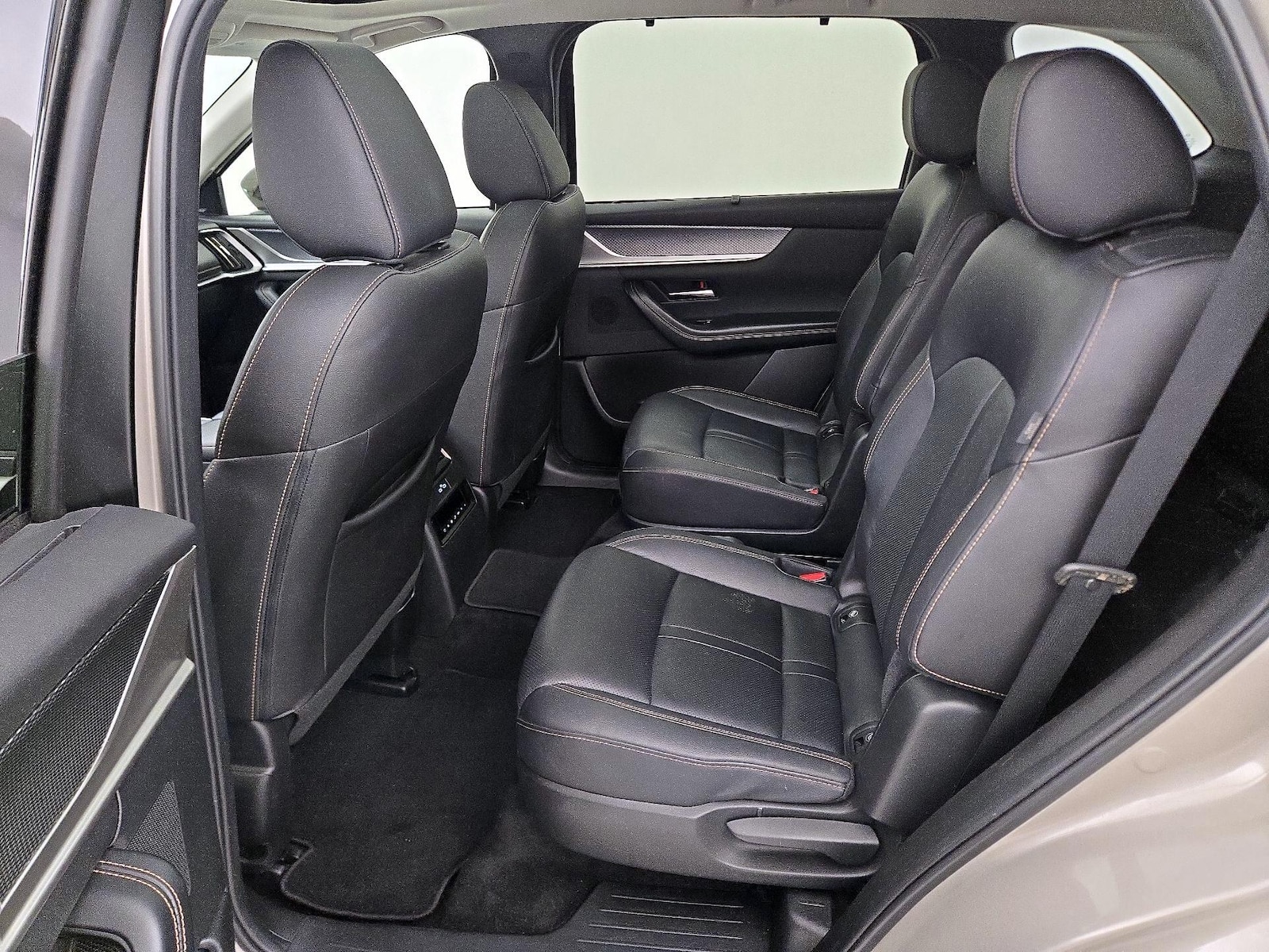 Rear Air Conditioning