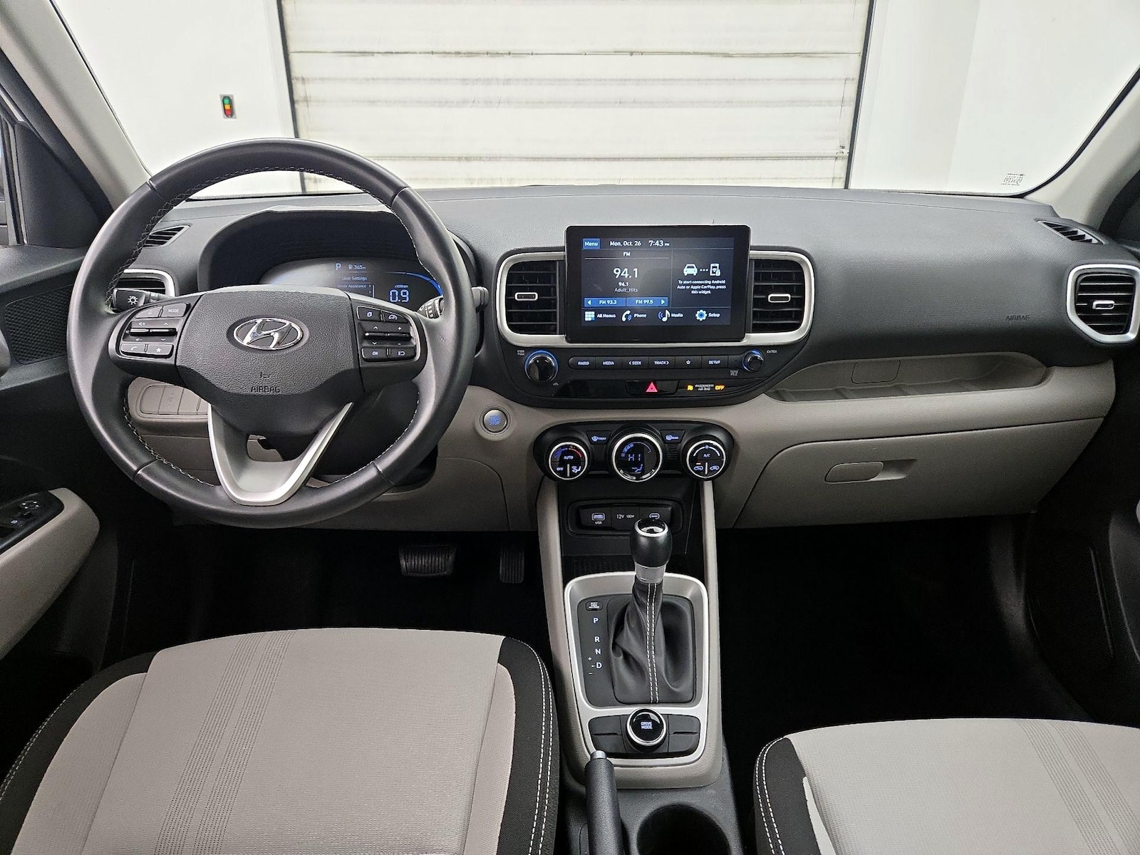 Apple CarPlay® & Android Auto™