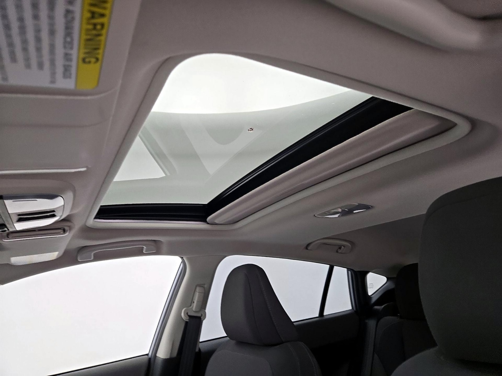 Sunroof(s) & Overhead Airbags