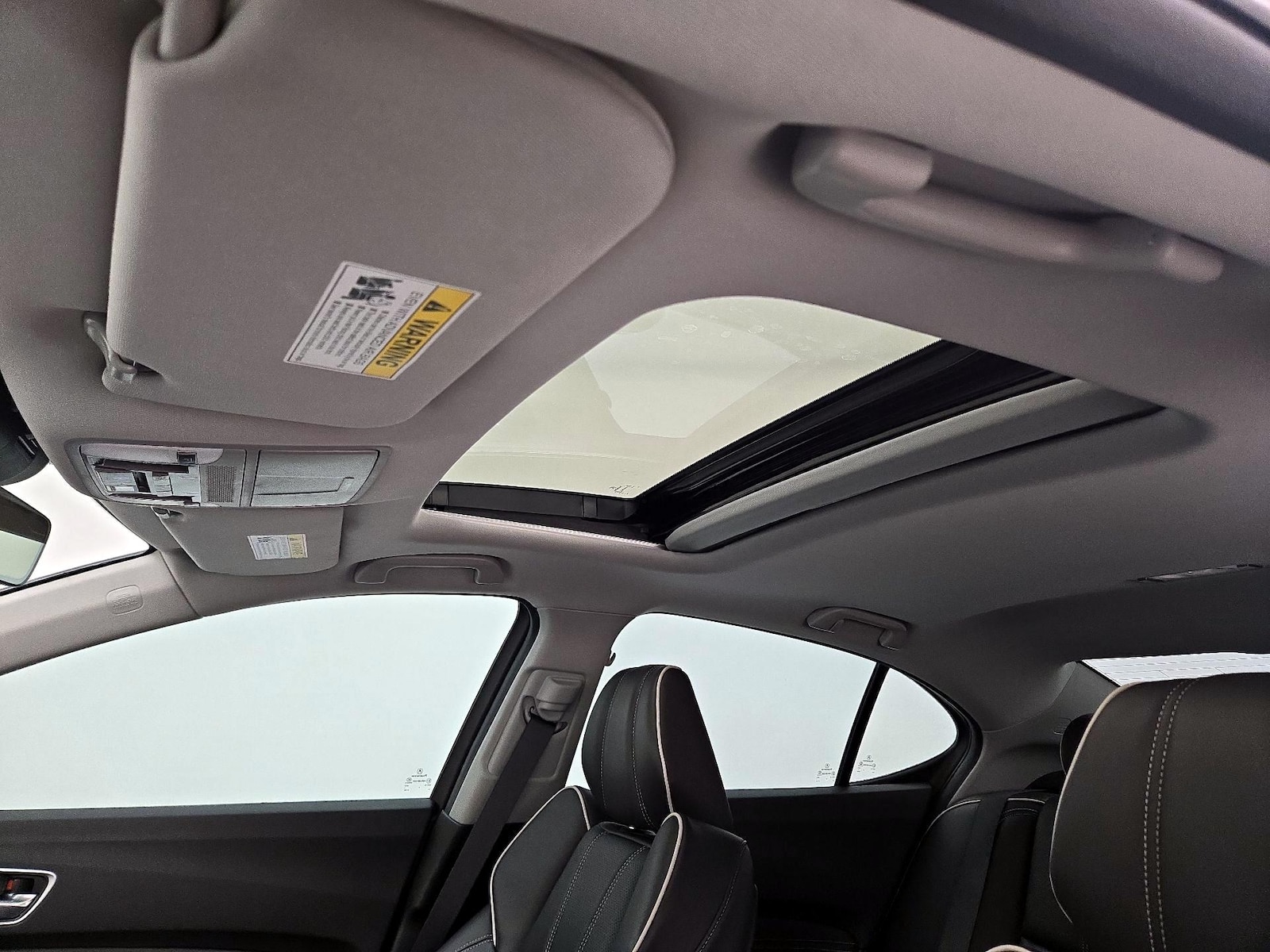 Sunroof(s) & Overhead Airbags