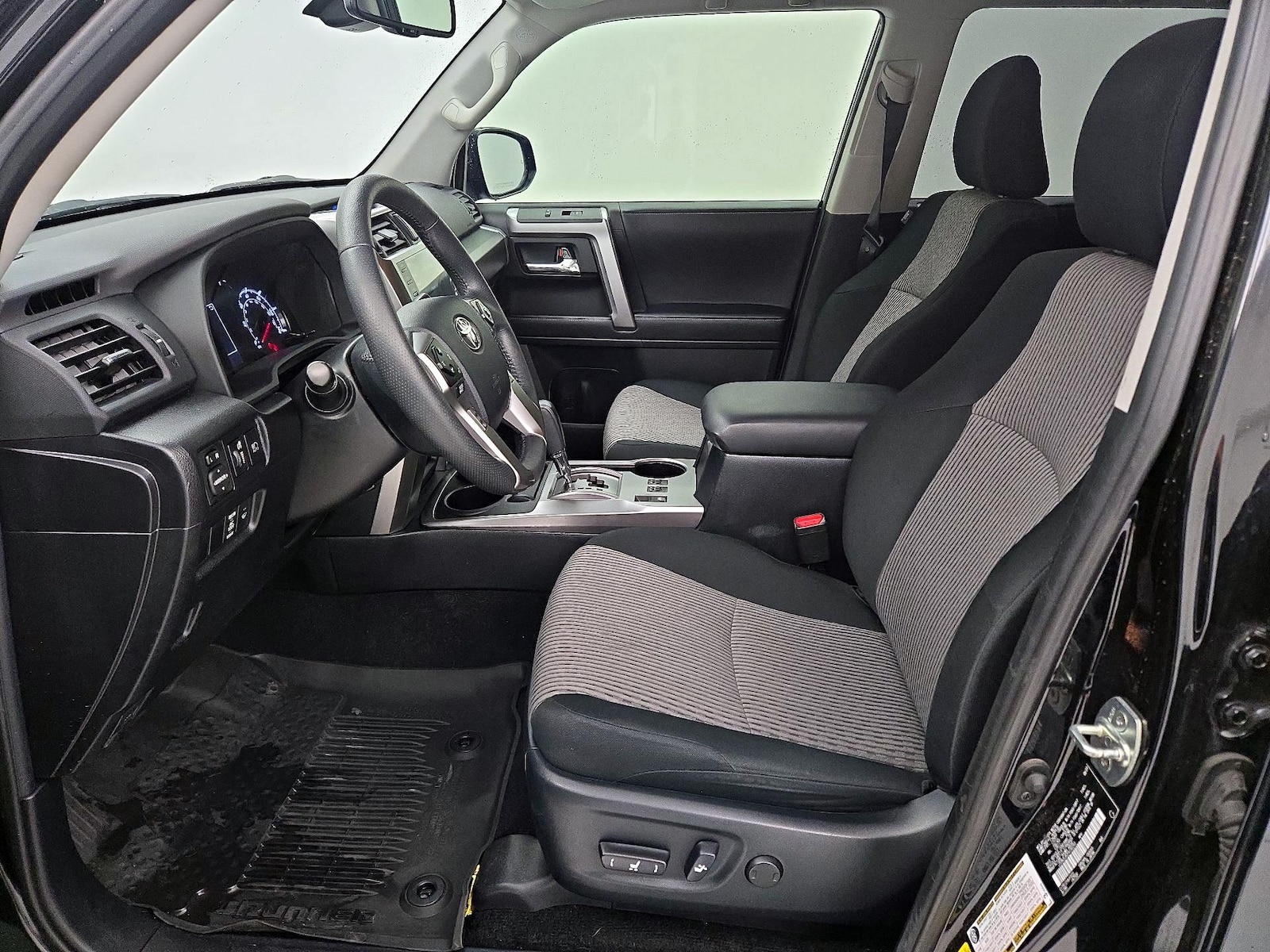Power Seat(s) & Side Airbags
