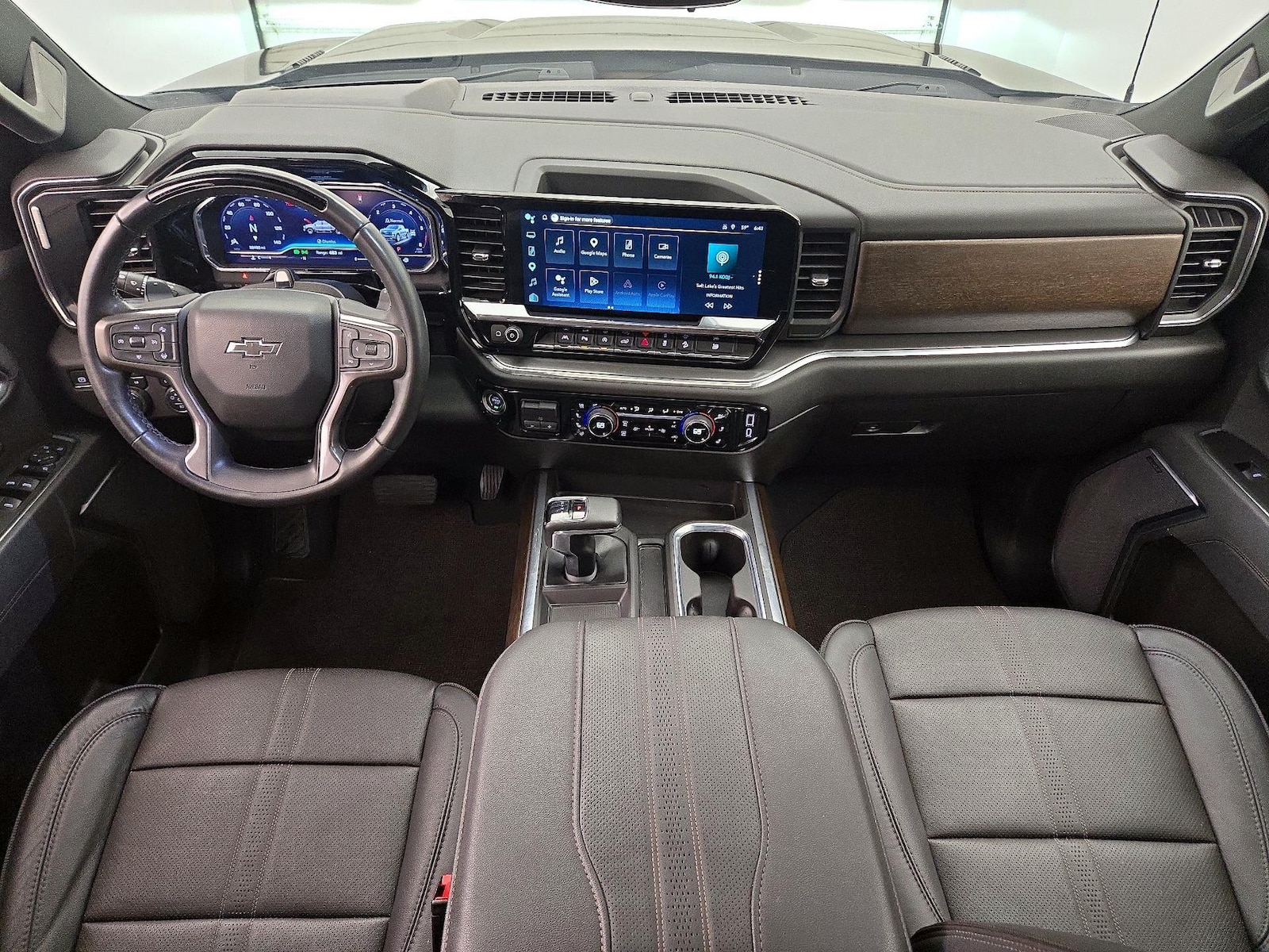 Apple CarPlay® & Android Auto™
