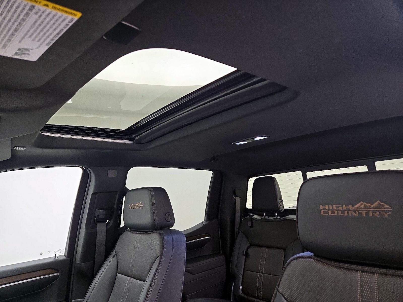 Sunroof(s) & Overhead Airbags