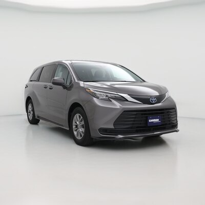 2024 Toyota Sienna Hybrid LE