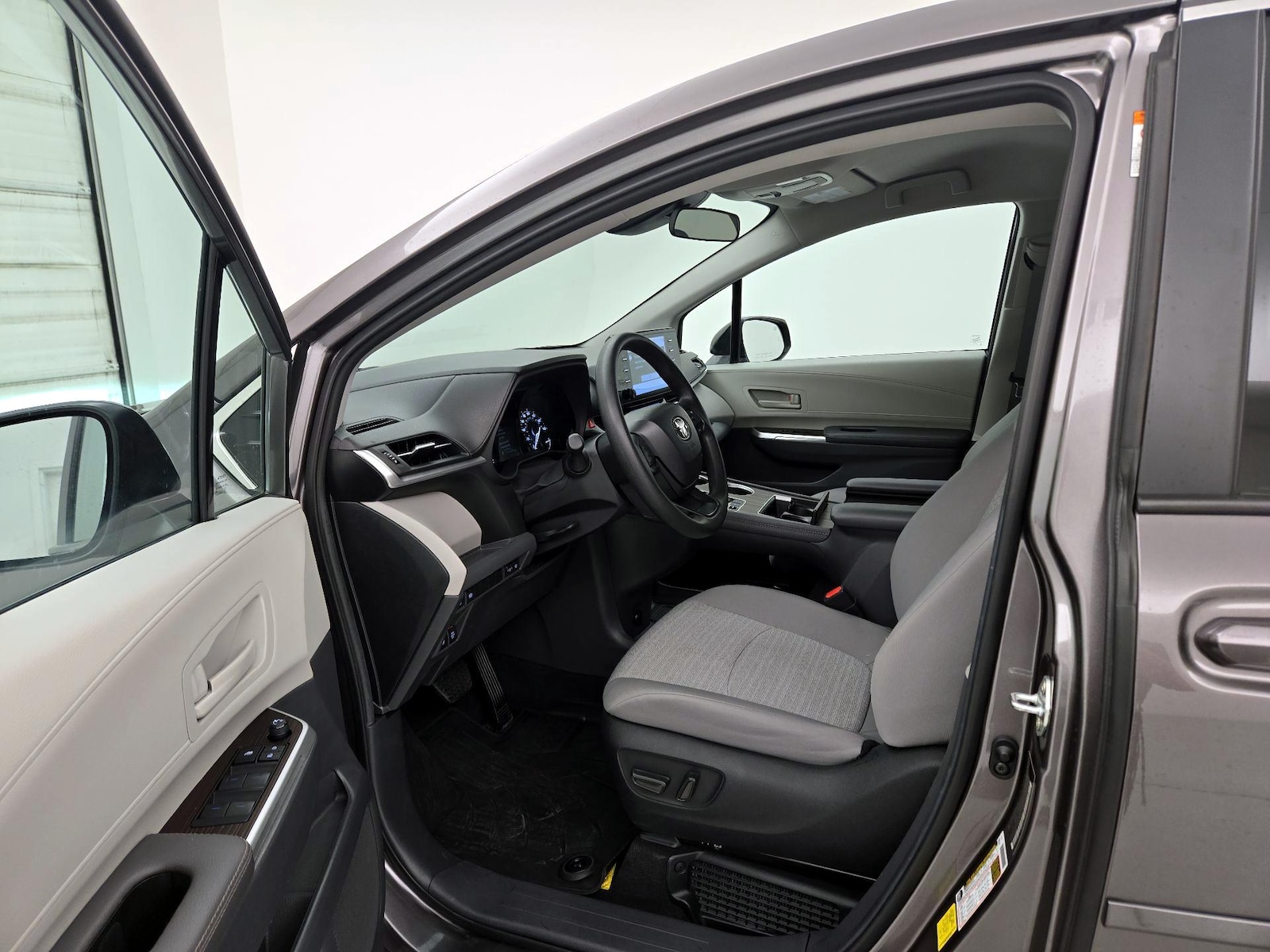Power Seat(s) & Side Airbags