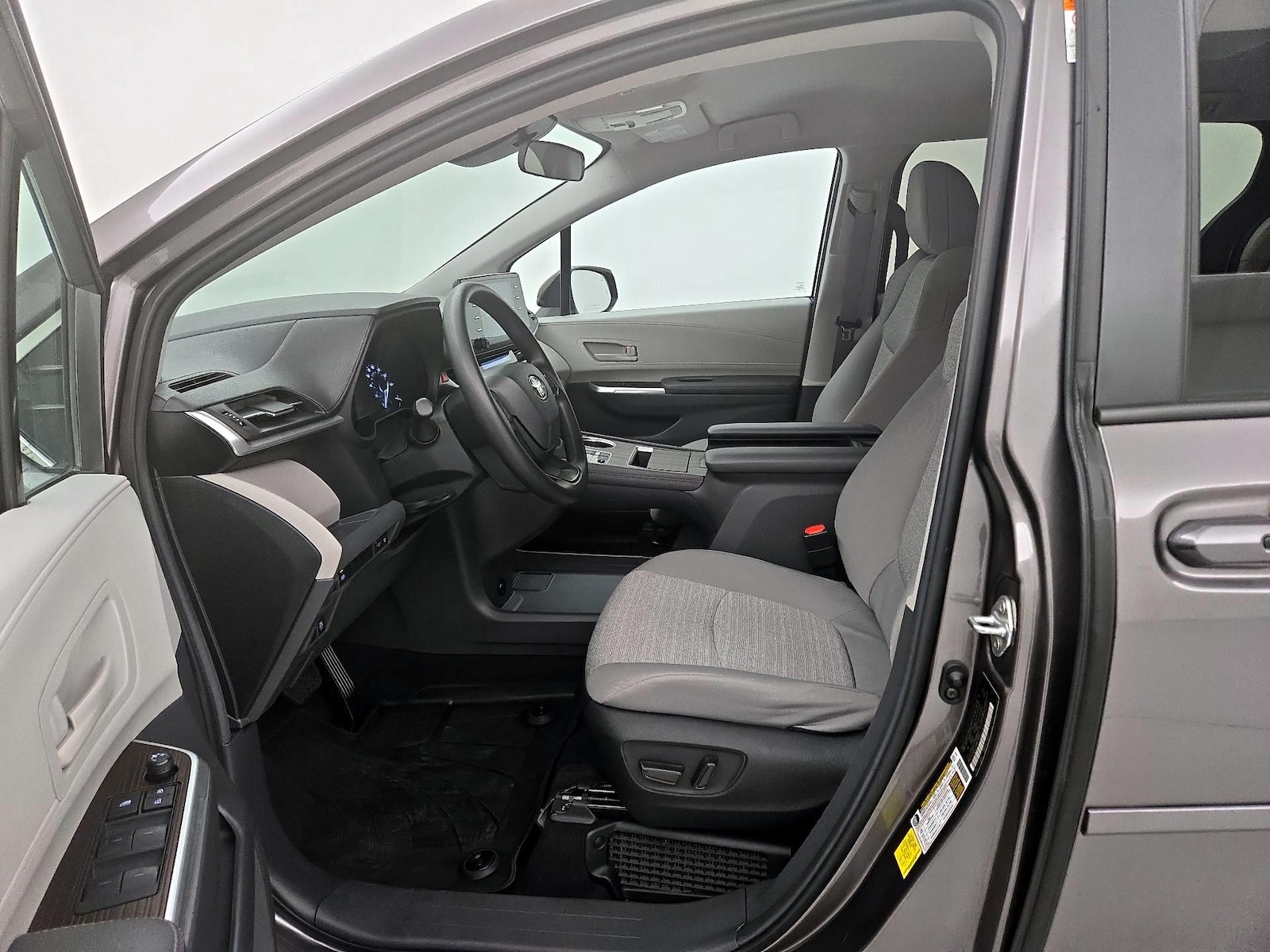Power Seat(s) & Side Airbags