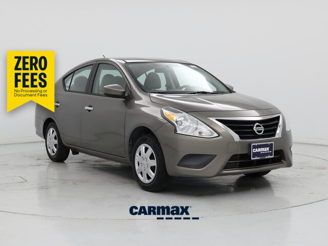 Gray 2016 Nissan Versa Sedan Automatic