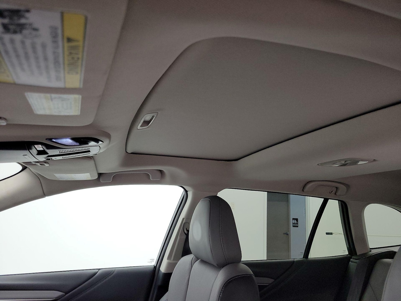 Sunroof(s) & Overhead Airbags
