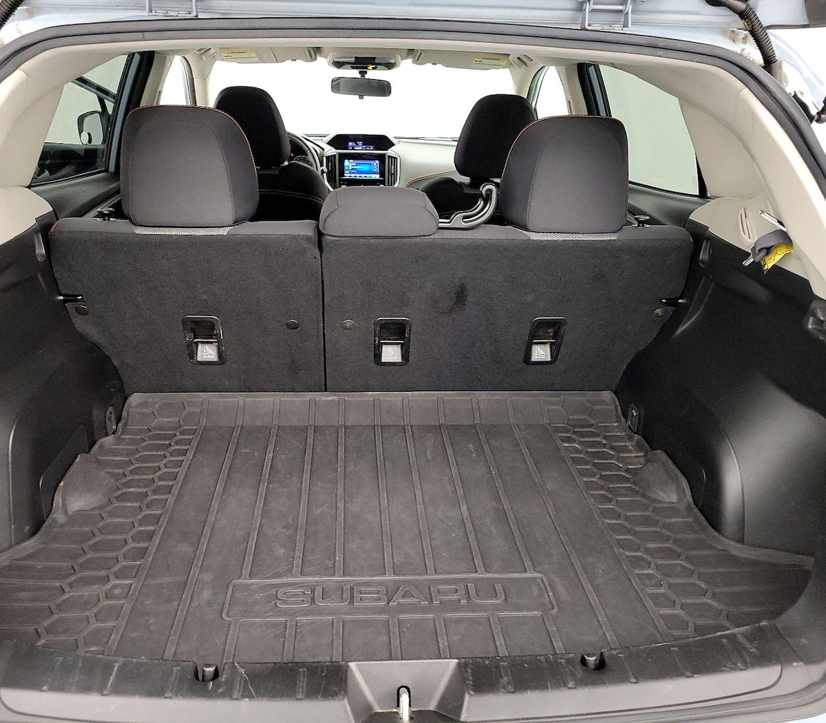 Trunk/Cargo (Seats Up)