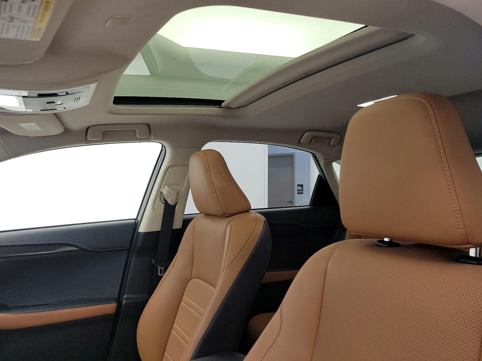 Sunroof(s) & Overhead Airbags