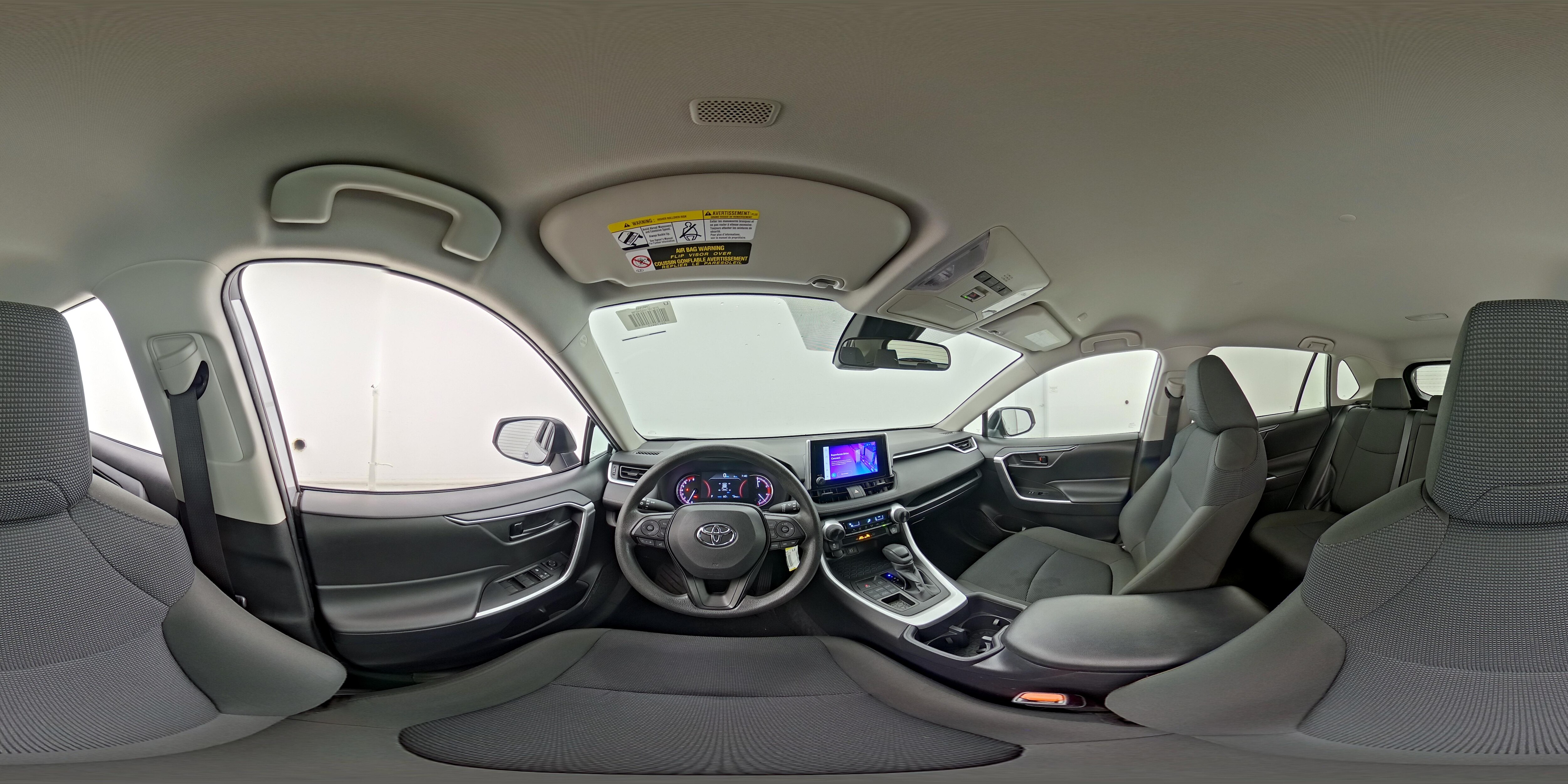 2025 Toyota RAV4 LE - Photo 25