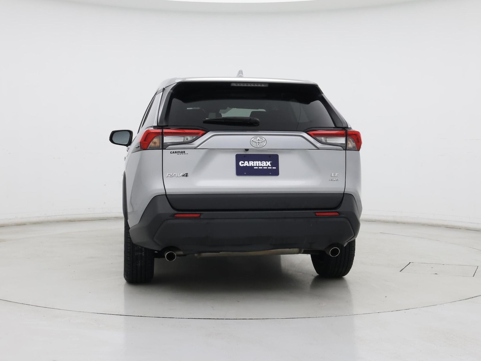 2025 Toyota RAV4 LE - Photo 7